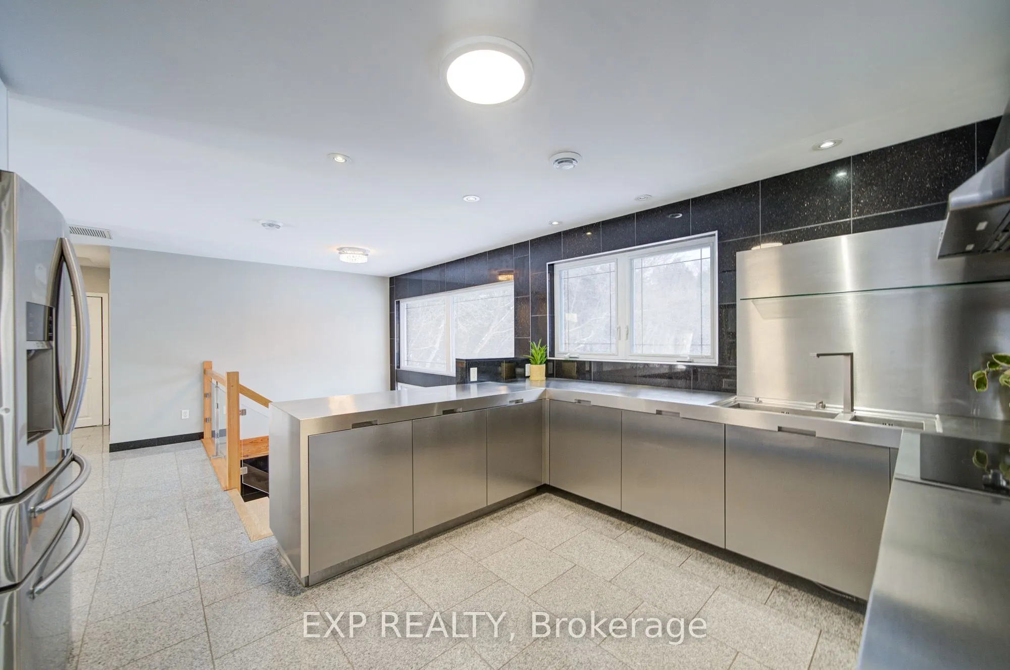 3505 Cochrane Street
