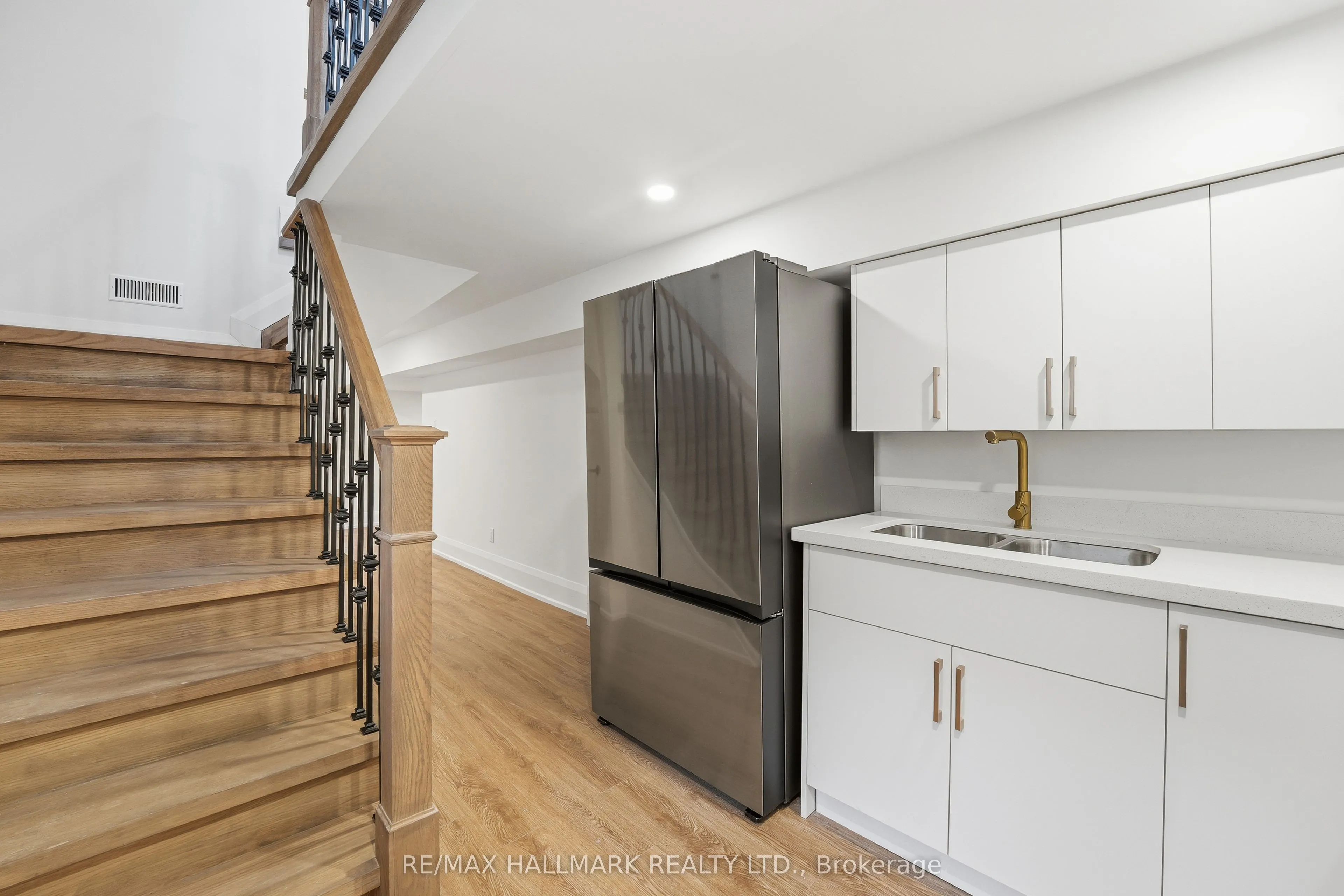 49 Greendowns Drive