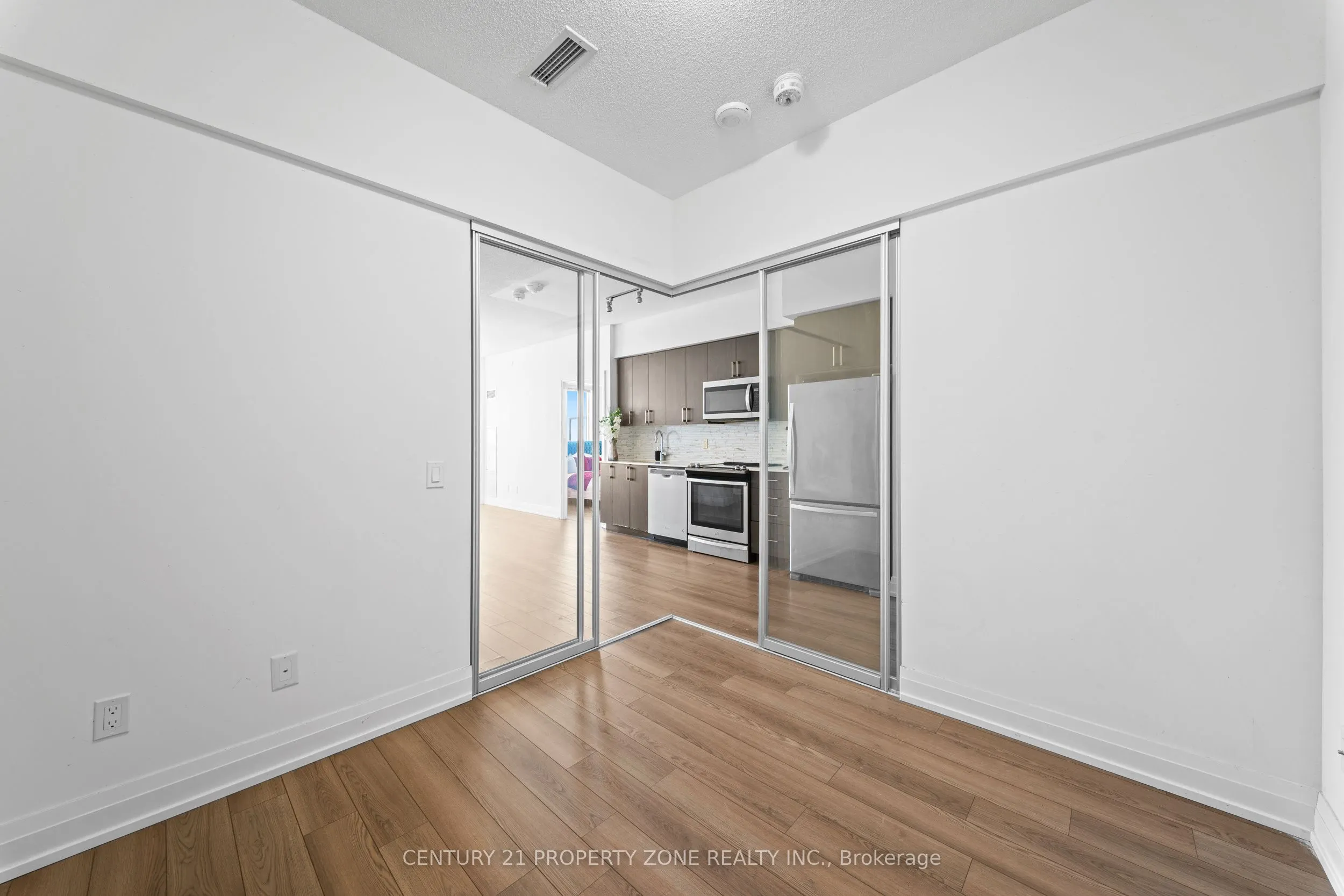 3121 Sheppard Avenue E #710