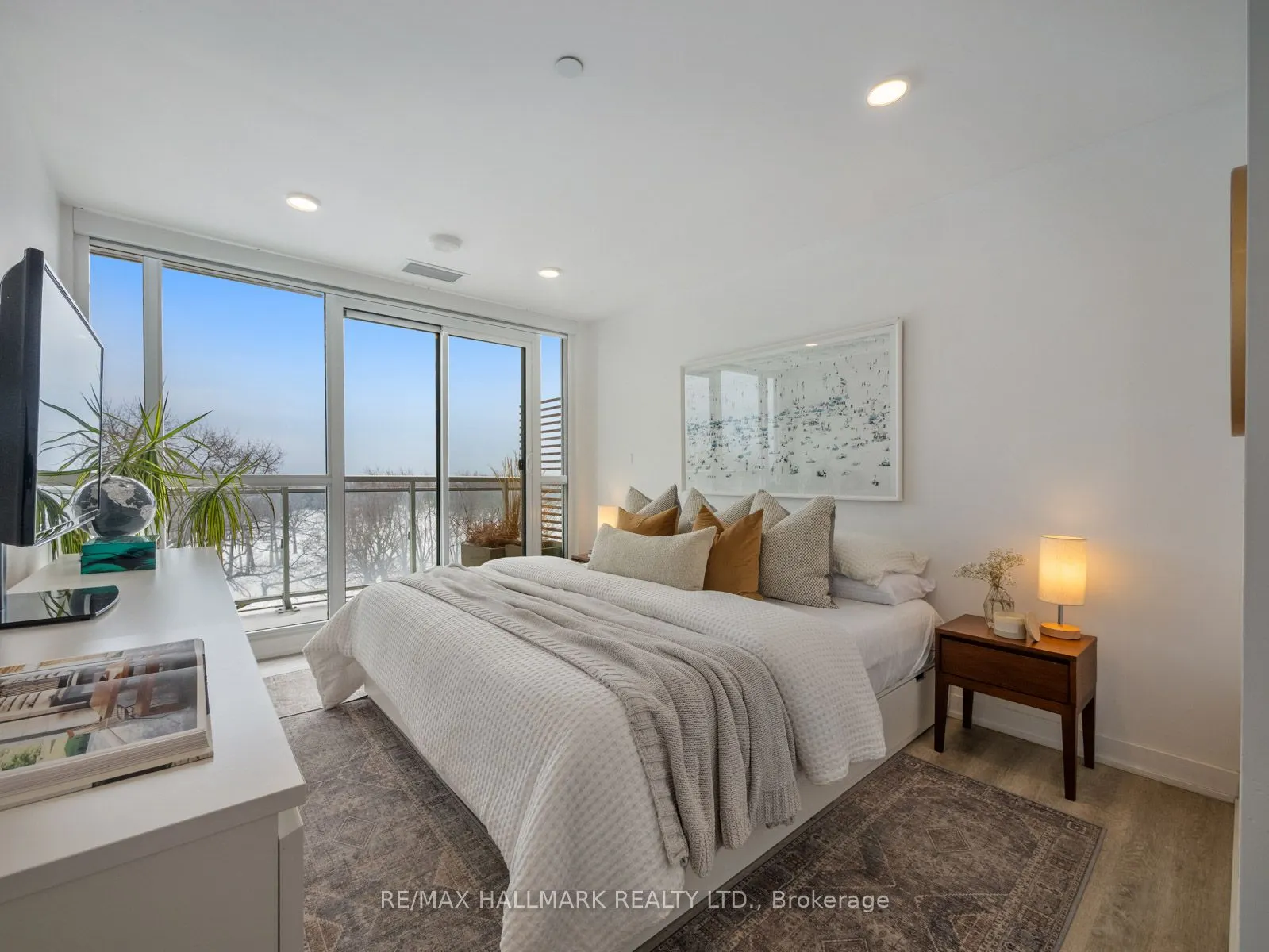 1350 Kingston Road #604
