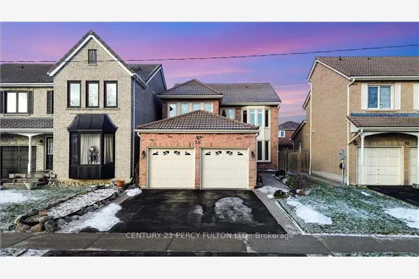 38 Carlisle Crescent