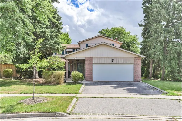 33 Kilchurn Castle Drive