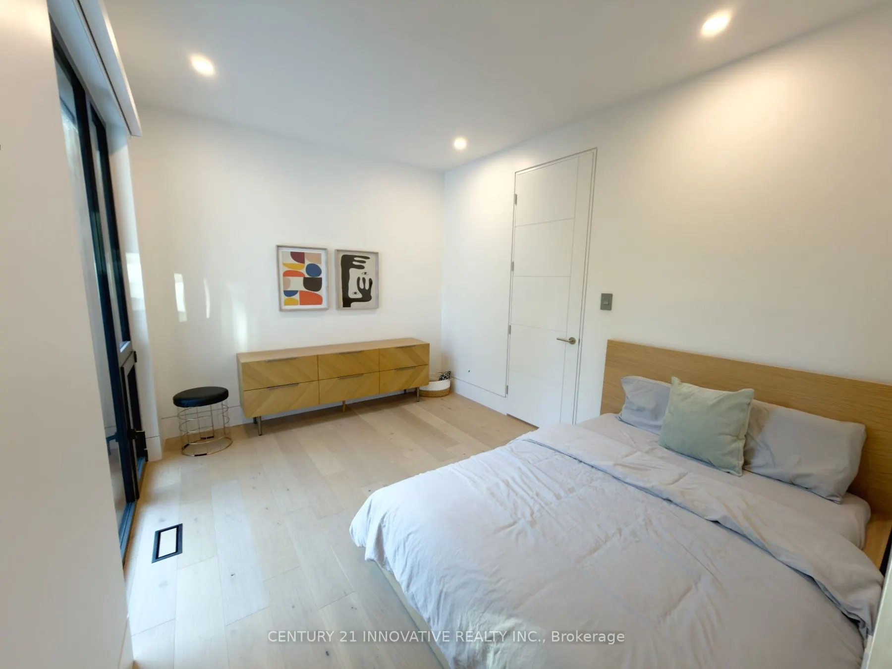 10 Haida Court