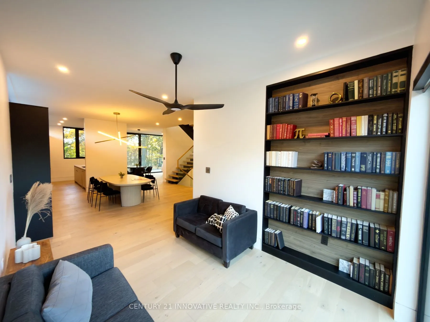 10 Haida Court