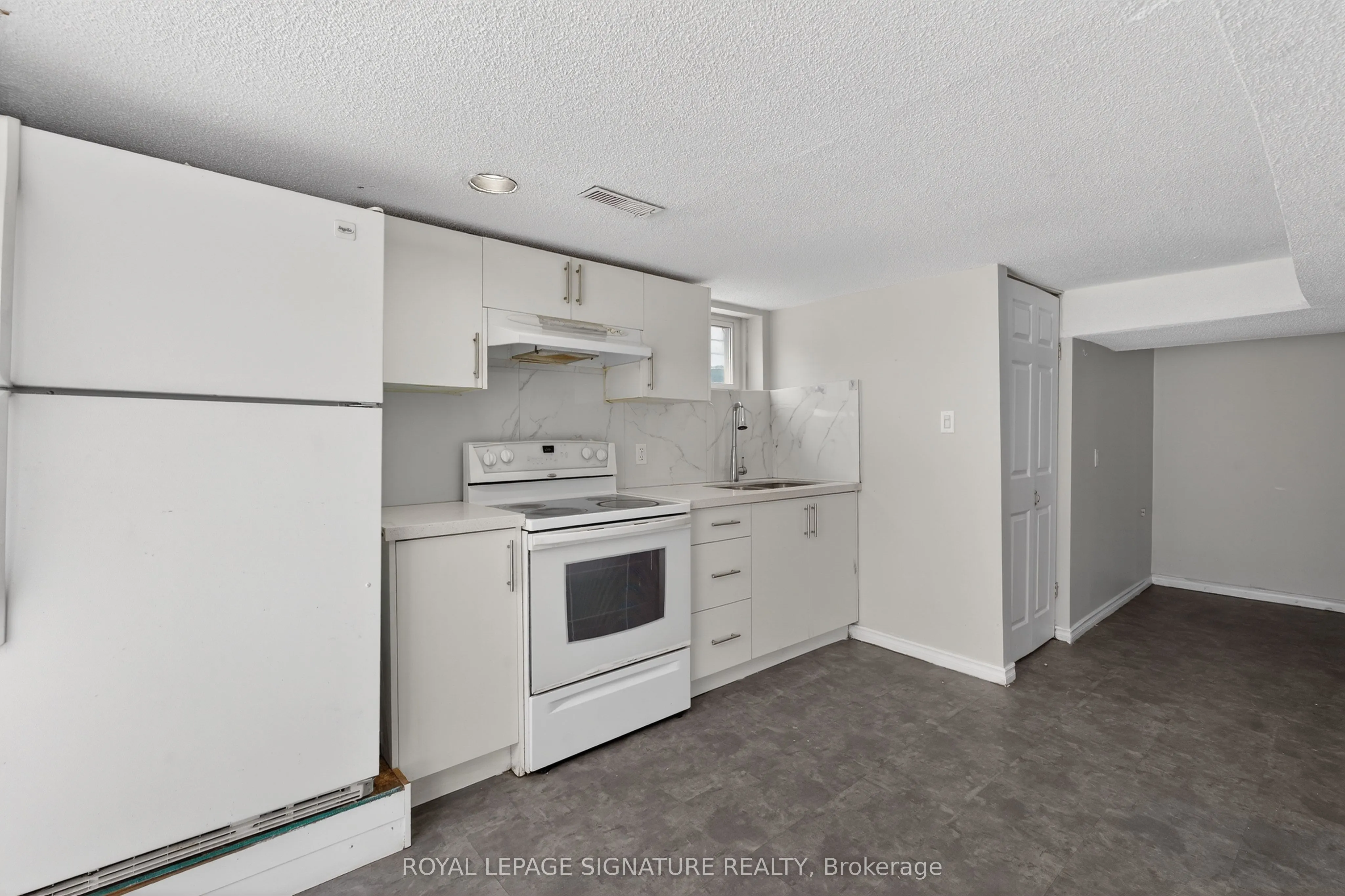 39 Rhydwen Avenue