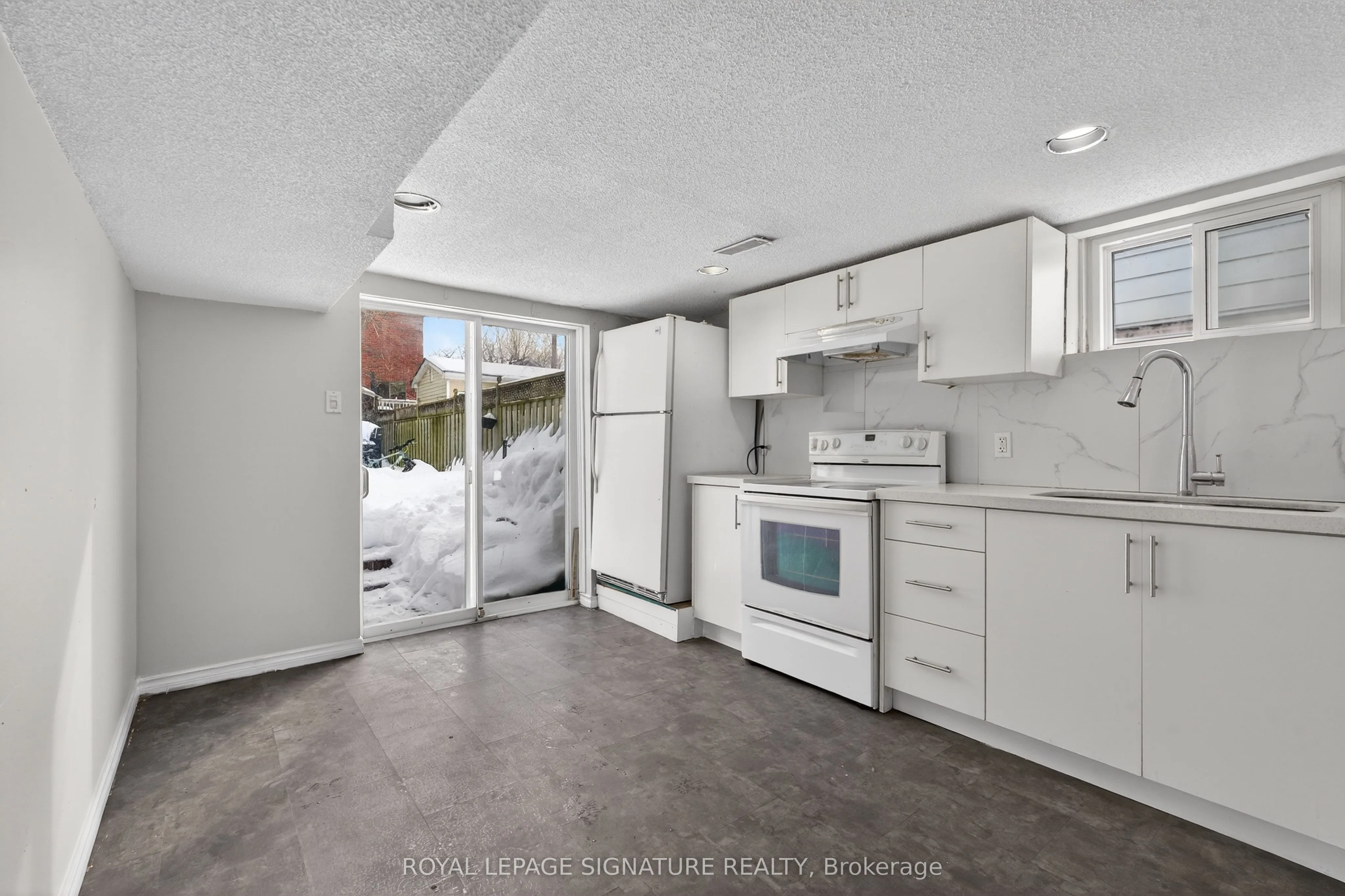 39 Rhydwen Avenue