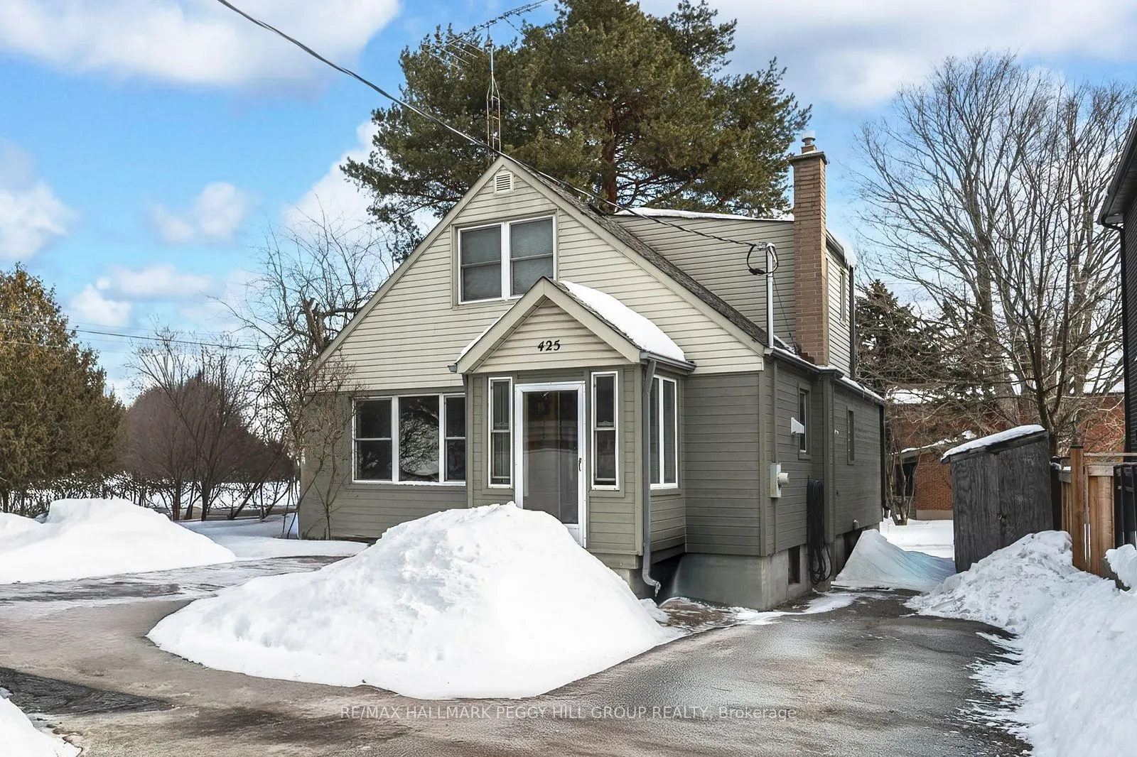 425 Livingston Road N