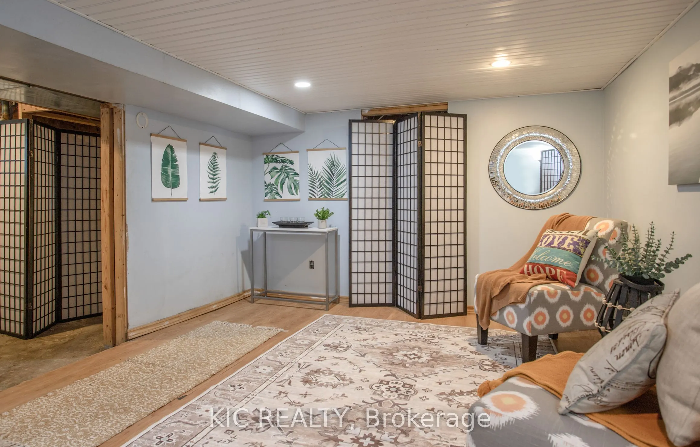 200 Oshawa Boulevard N