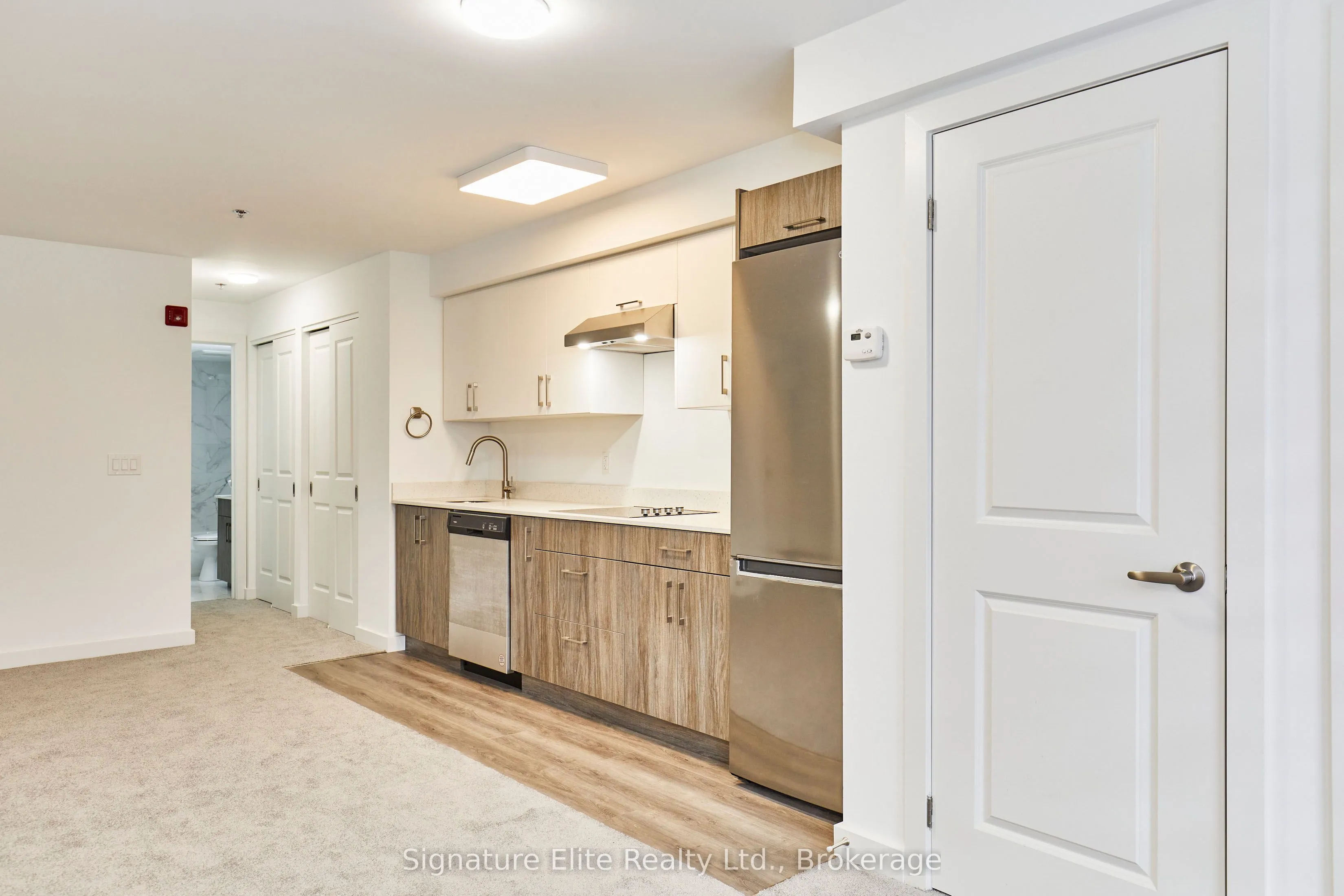 45 Connaught Avenue #203