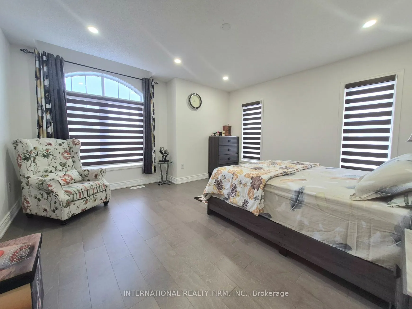 1 Devineridge Avenue