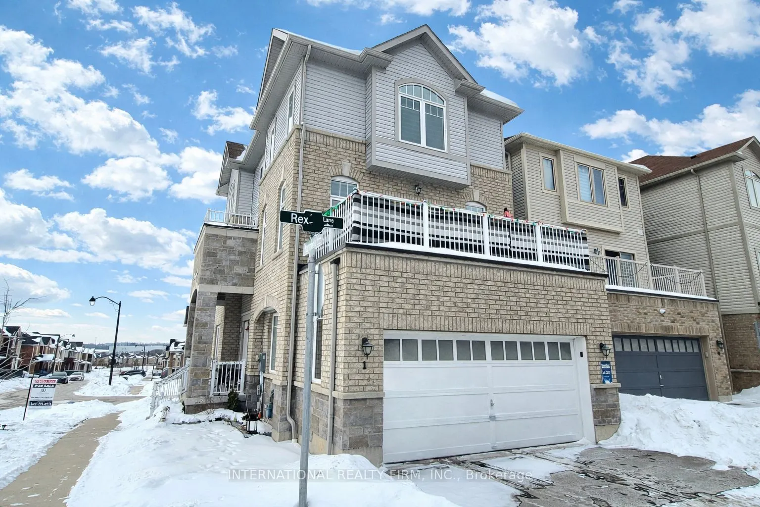 1 Devineridge Avenue