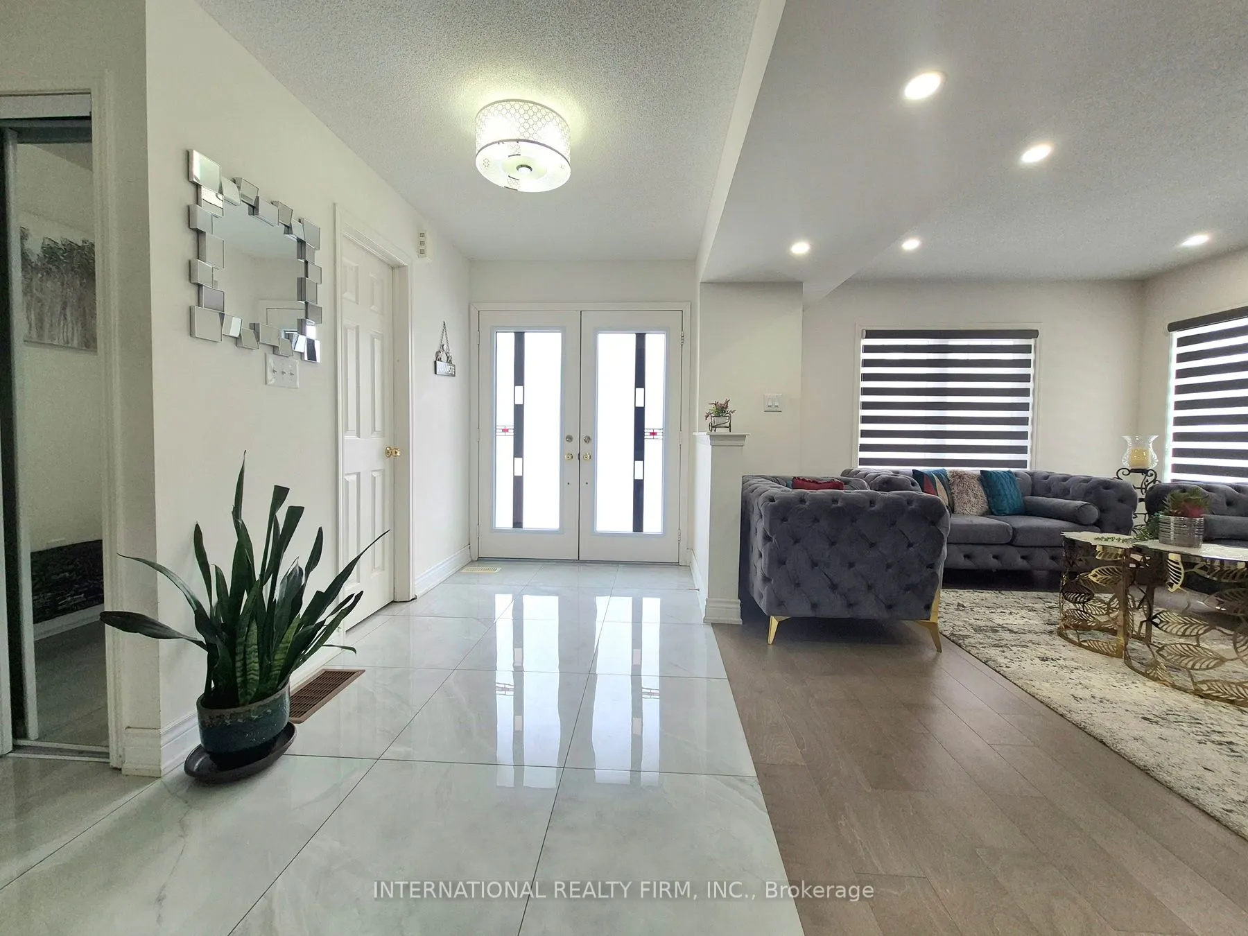1 Devineridge Avenue