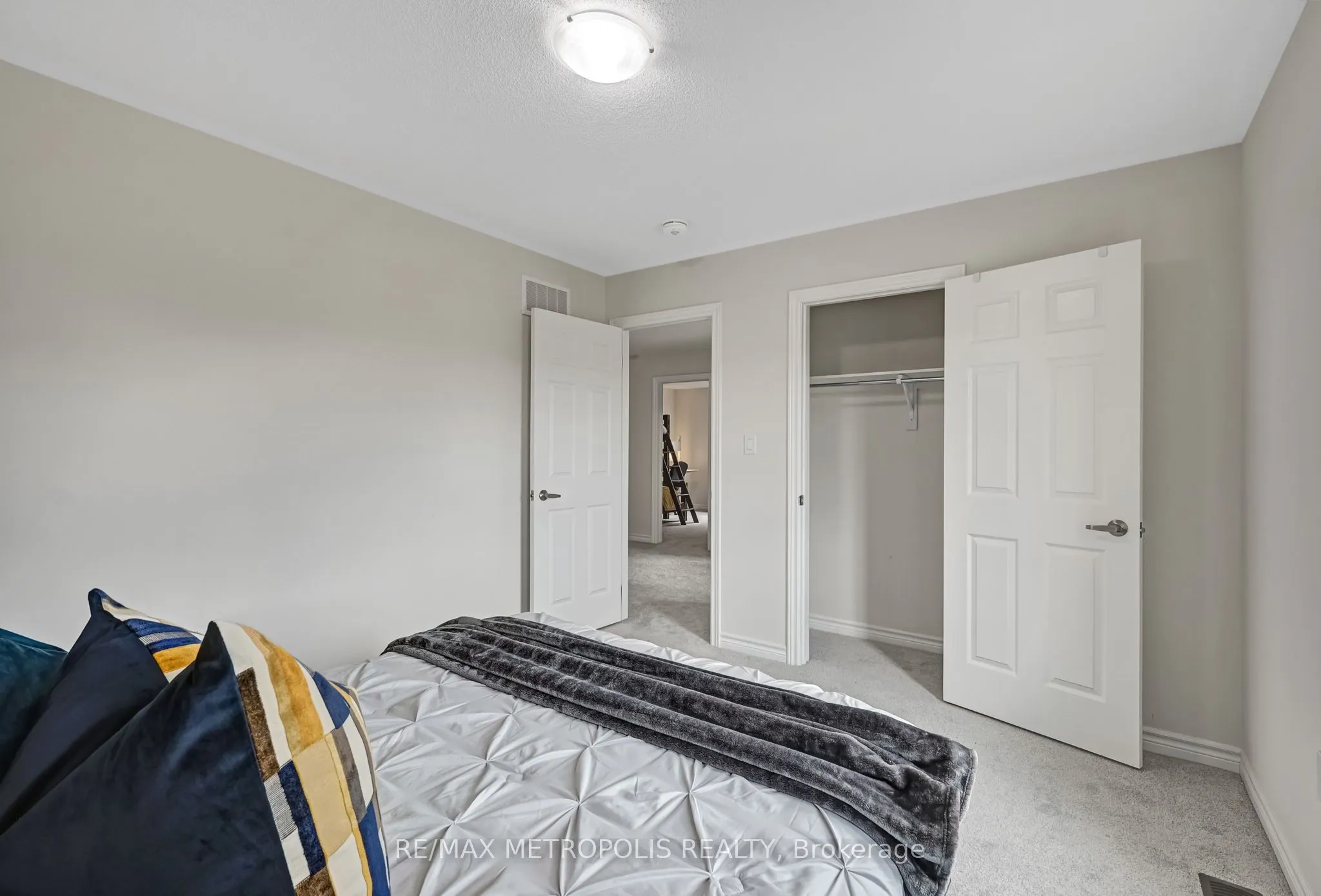 15 Douglas Kemp Crescent