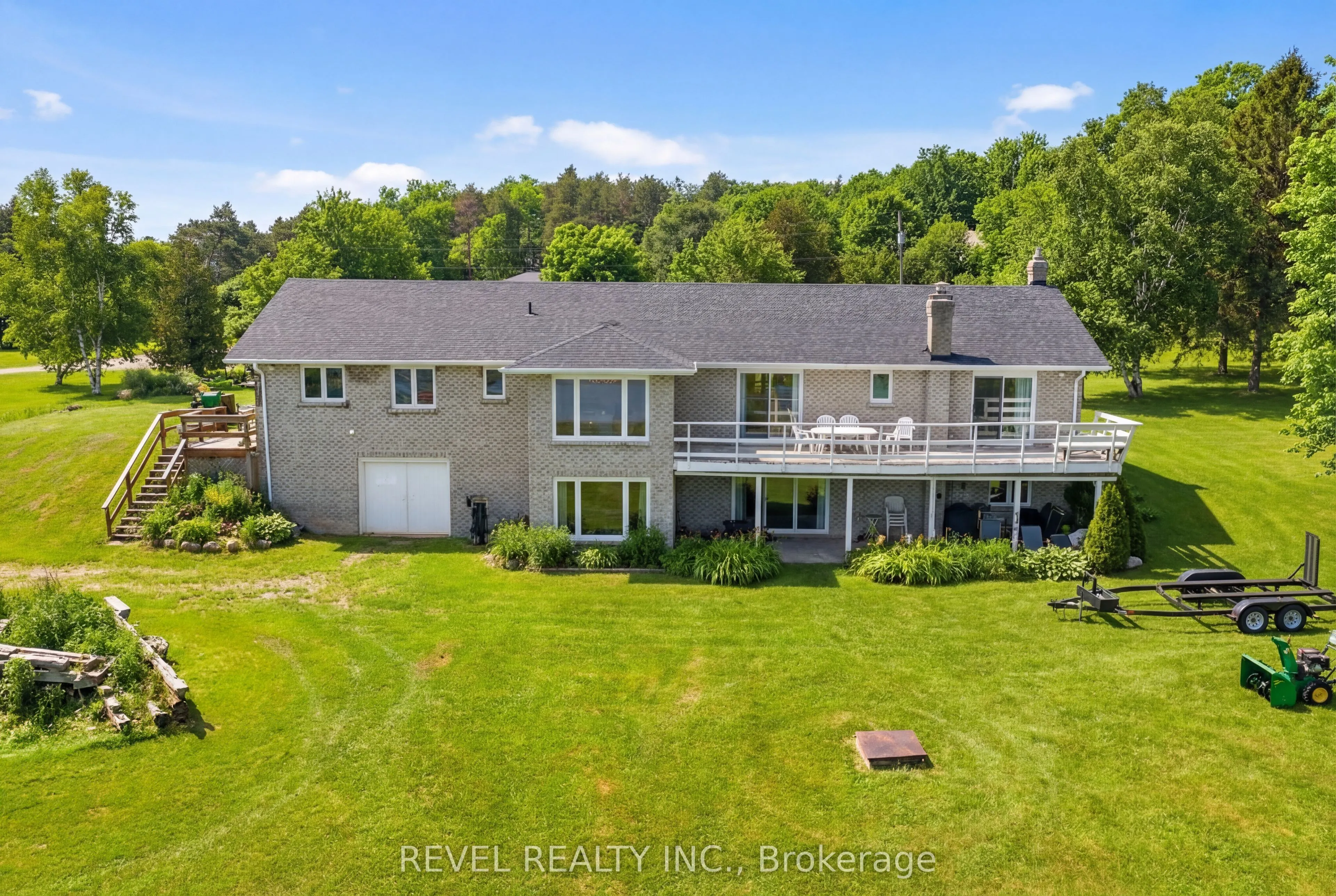 30 Castle Harbour Drive