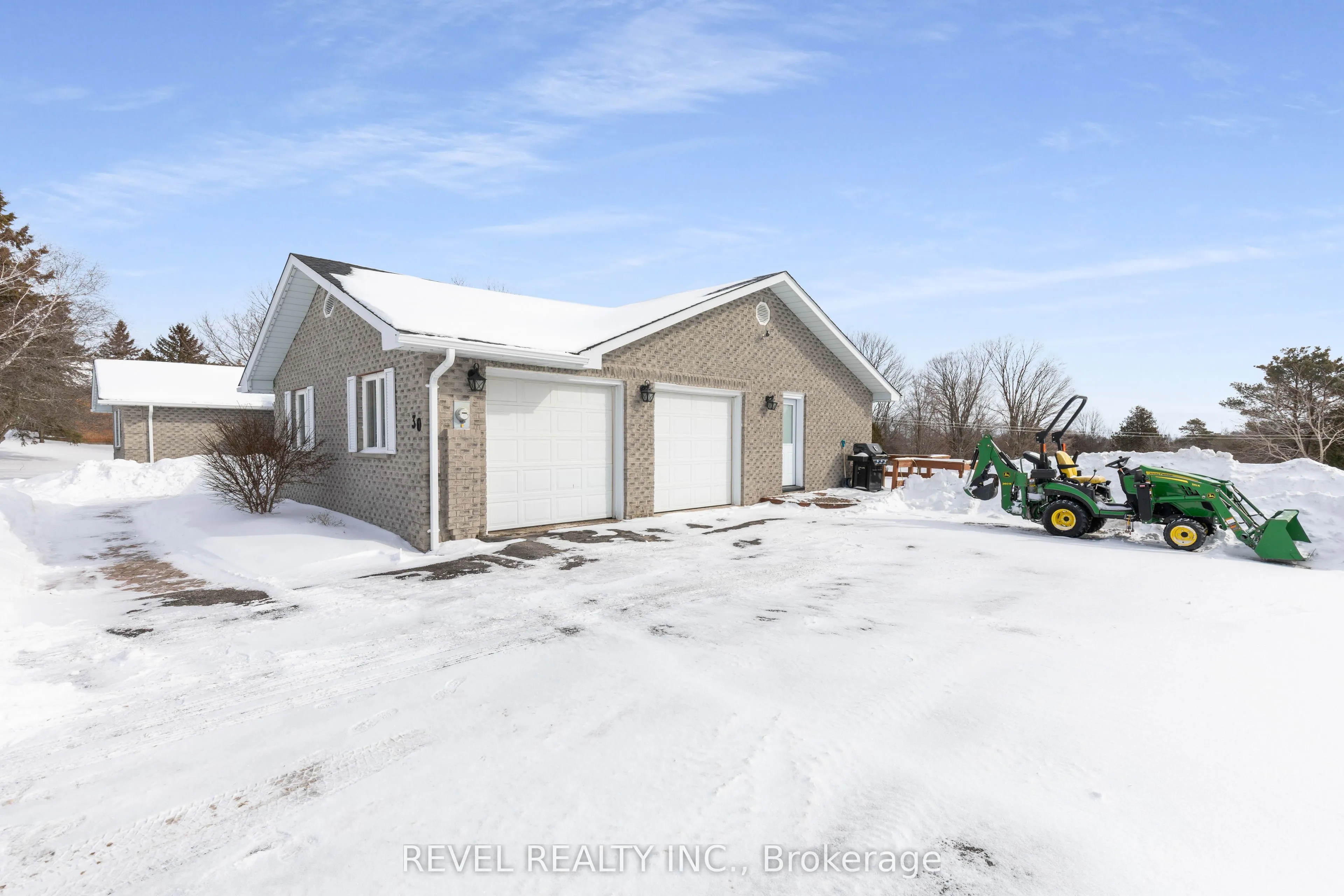 30 Castle Harbour Drive