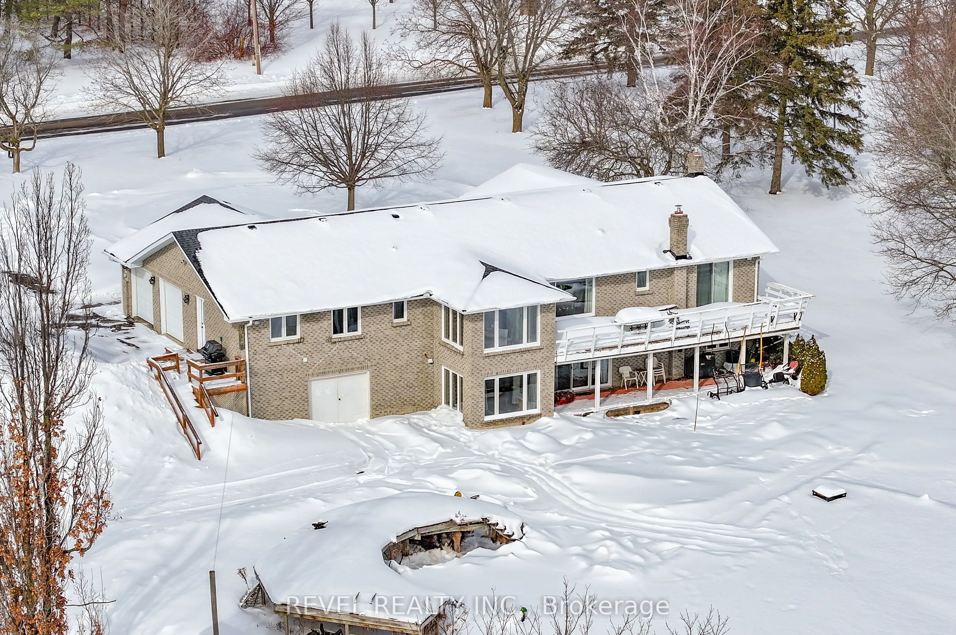 30 Castle Harbour Drive