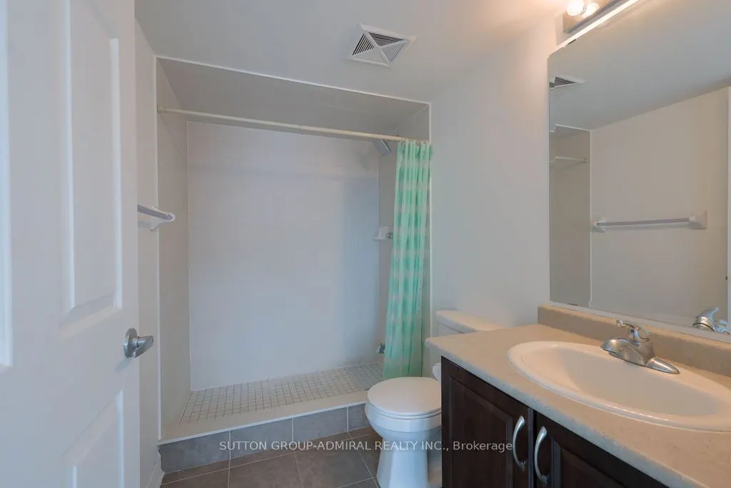 60 Fairfax Crescent #409