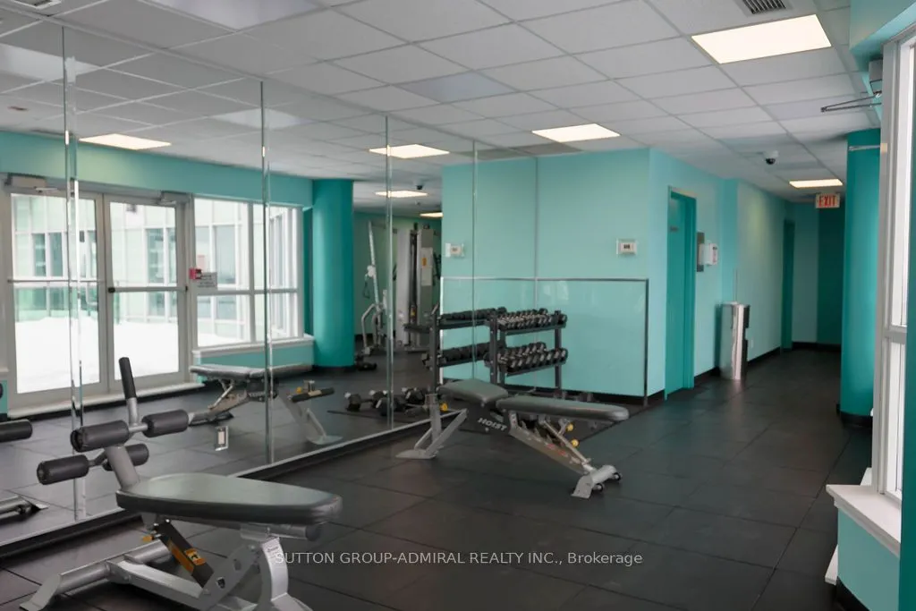 60 Fairfax Crescent #409