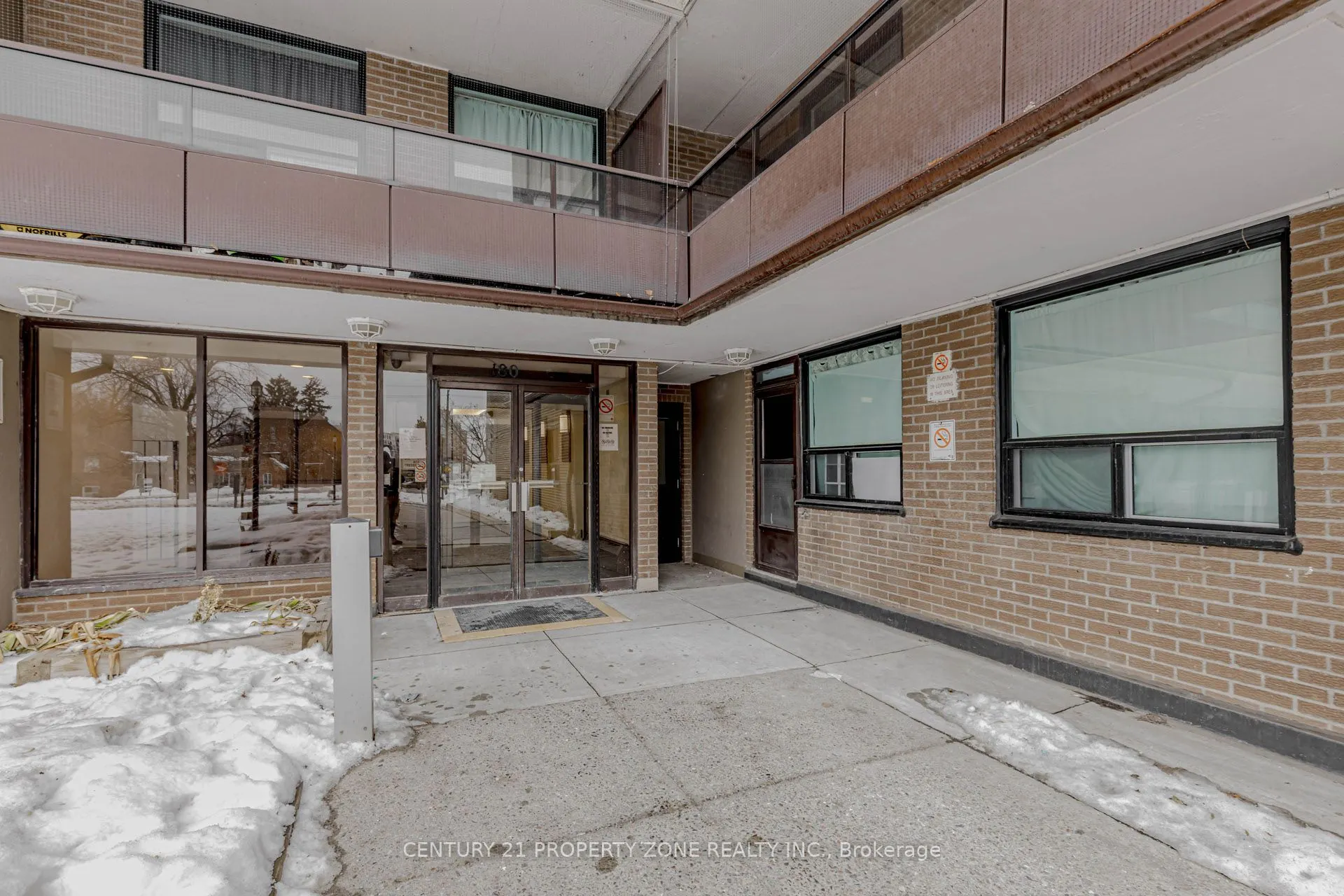 180 Markham Road #1701