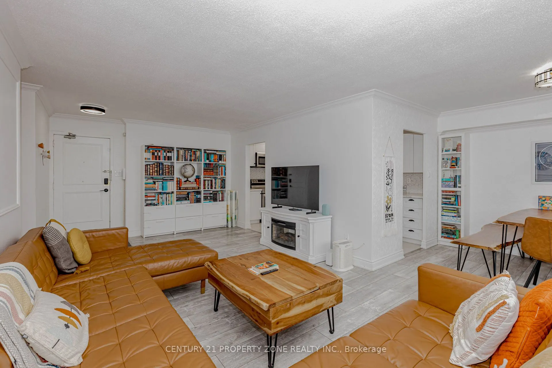 180 Markham Road #1701