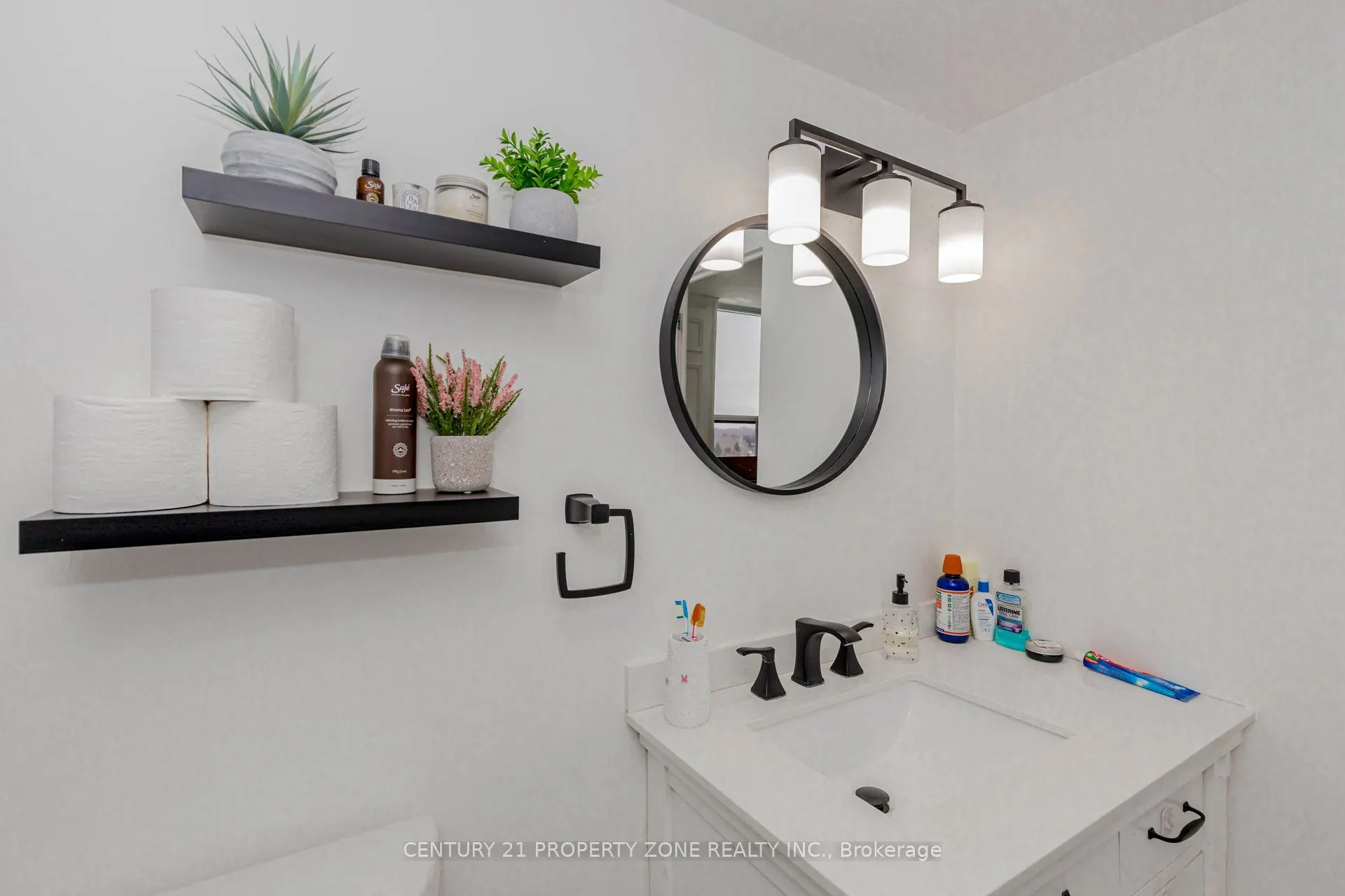 180 Markham Road #1701