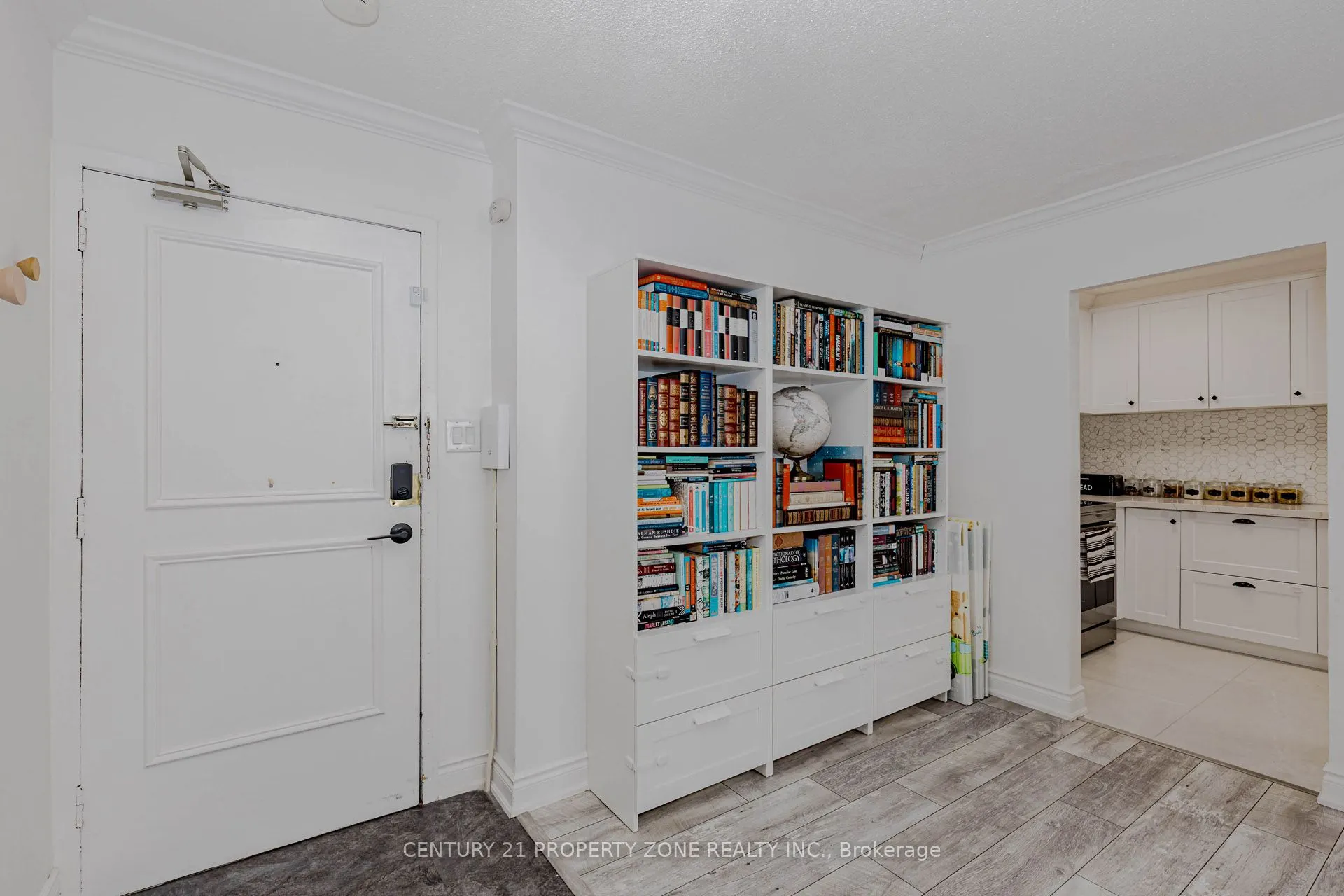 180 Markham Road #1701