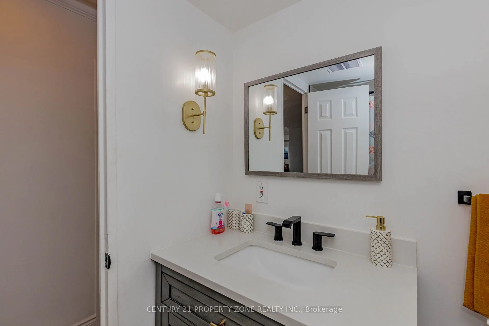 180 Markham Road #1701
