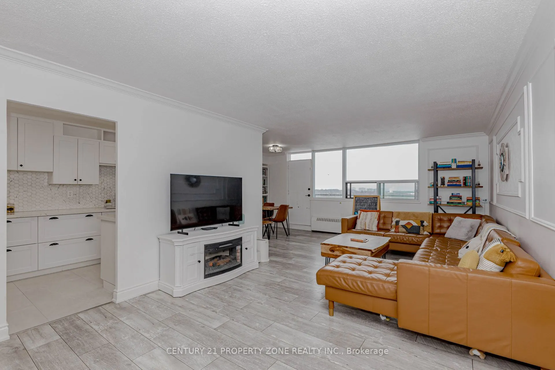 180 Markham Road #1701