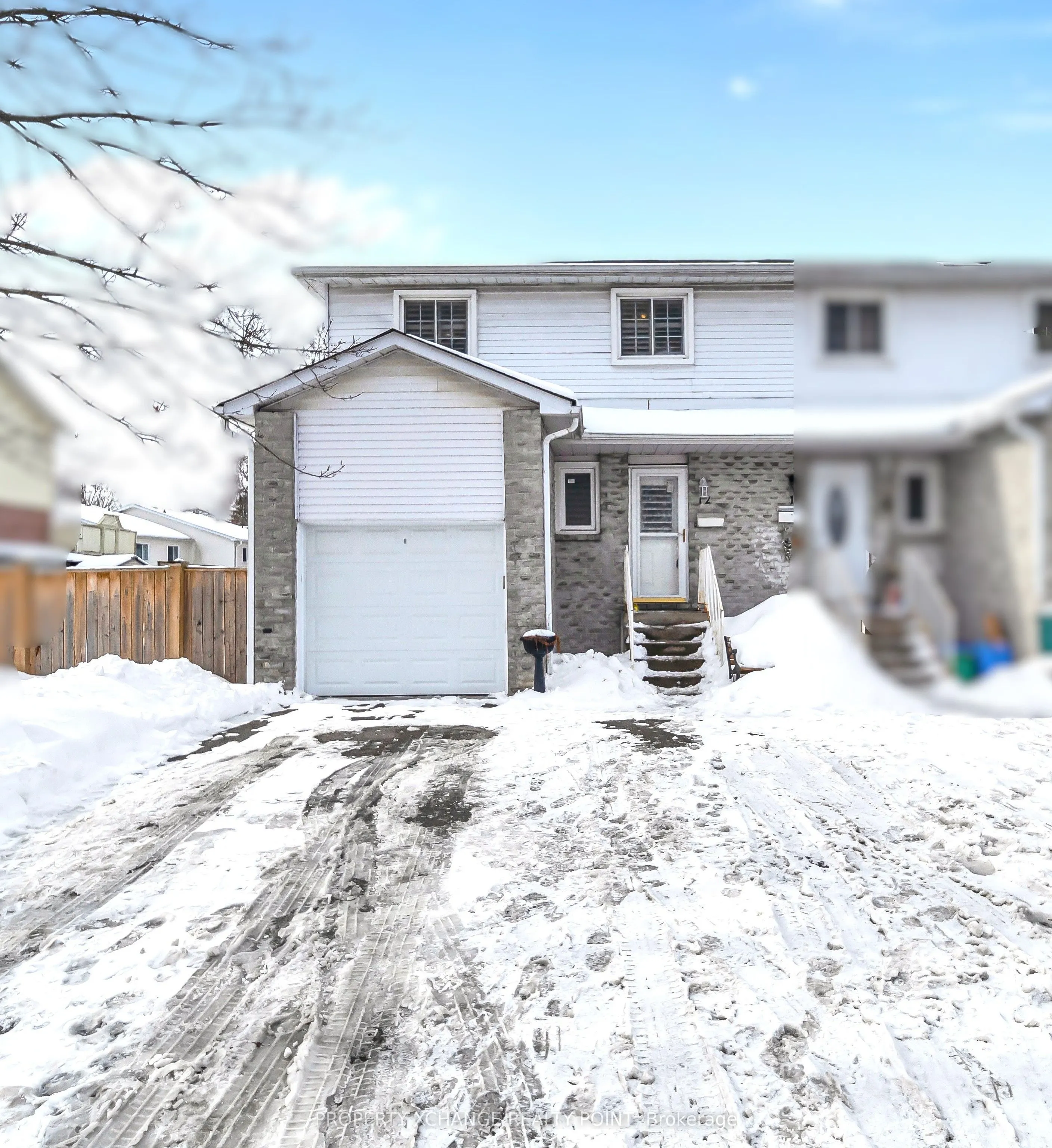 12 Waverly Street S