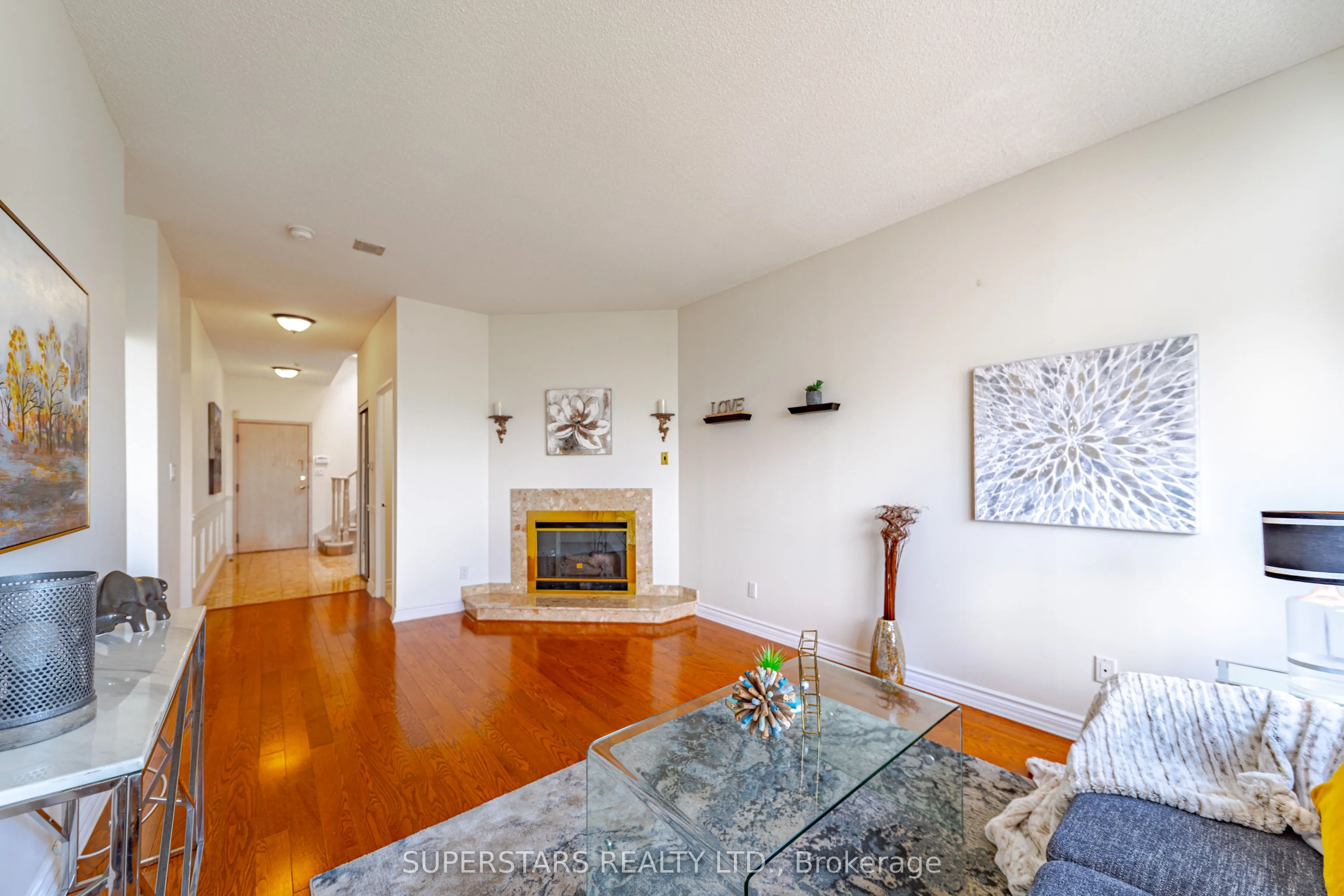20 Guildwood Parkway #PH14