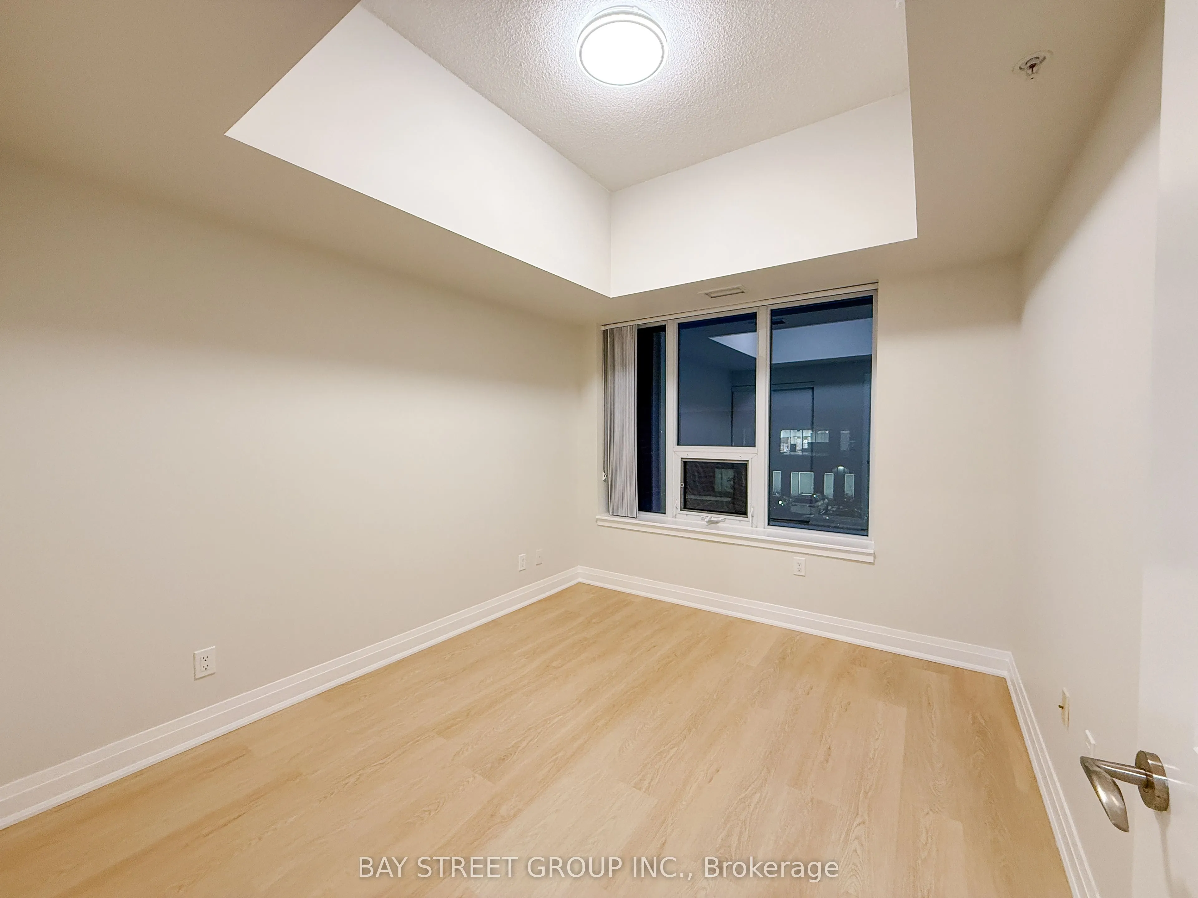 1038 Mcnicoll Avenue #218