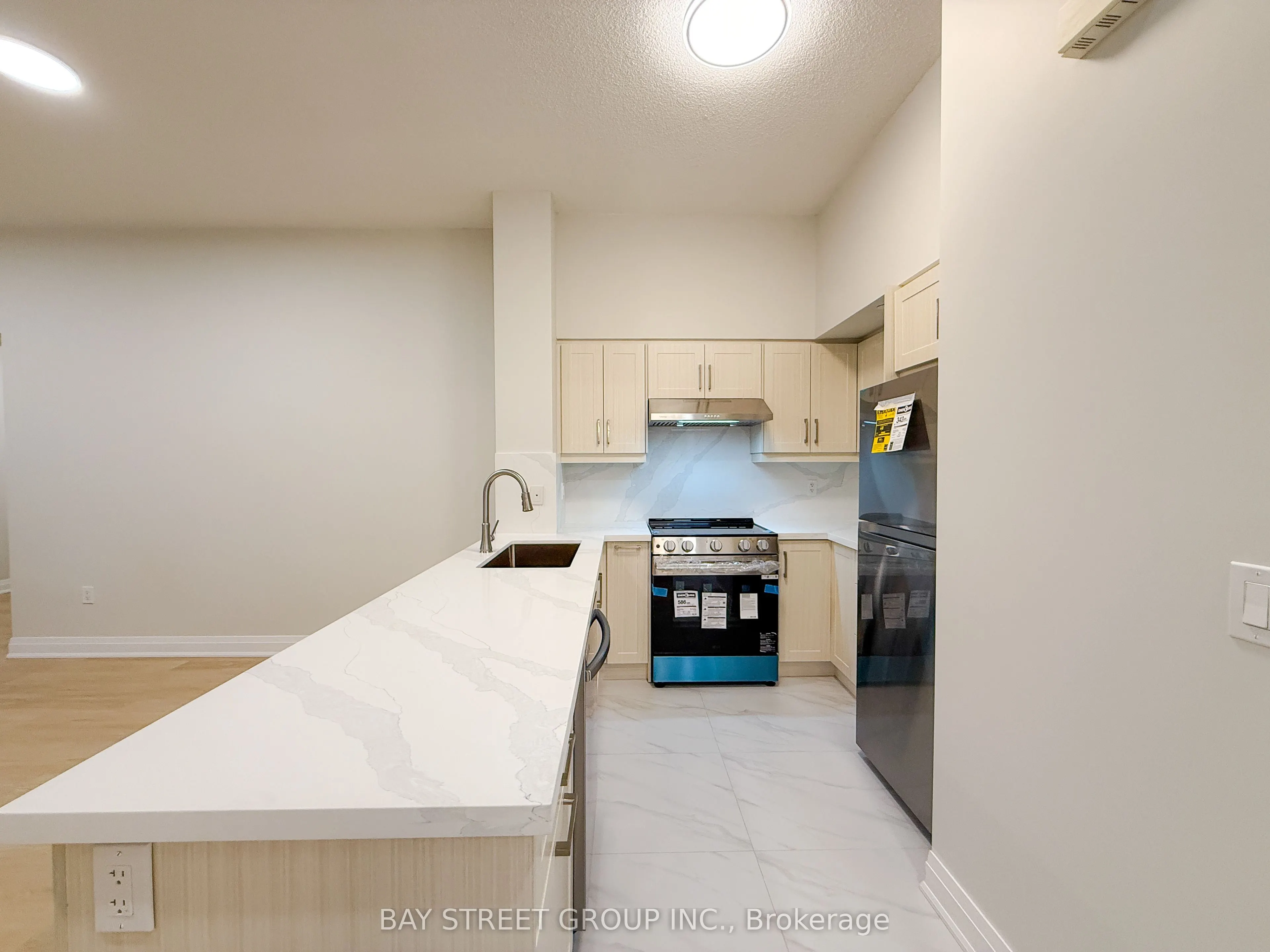 1038 Mcnicoll Avenue #218
