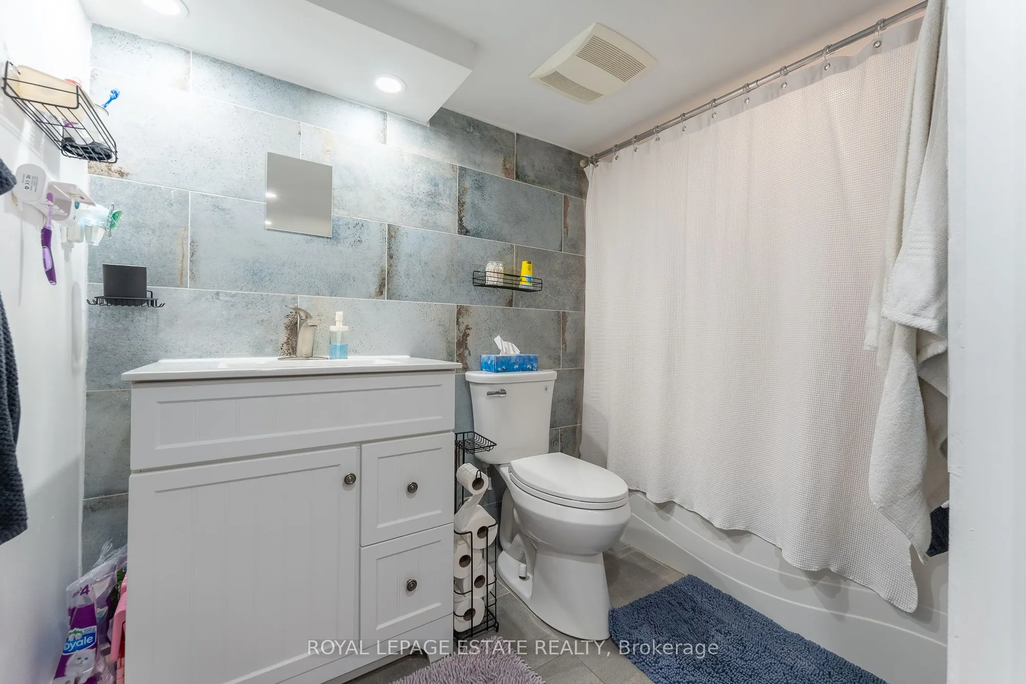 1007 Kingston Road