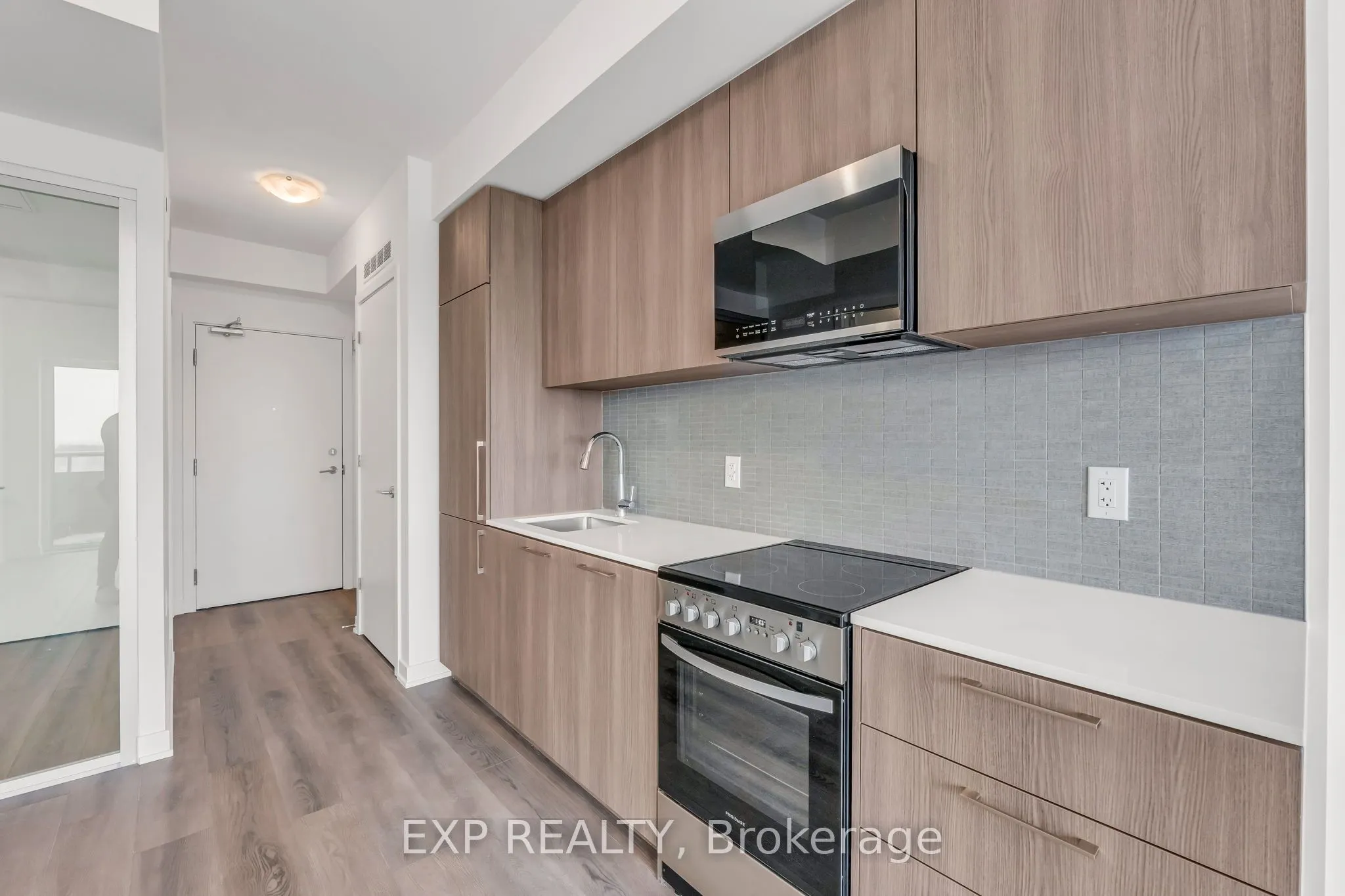 7437 Kingston Road #908B
