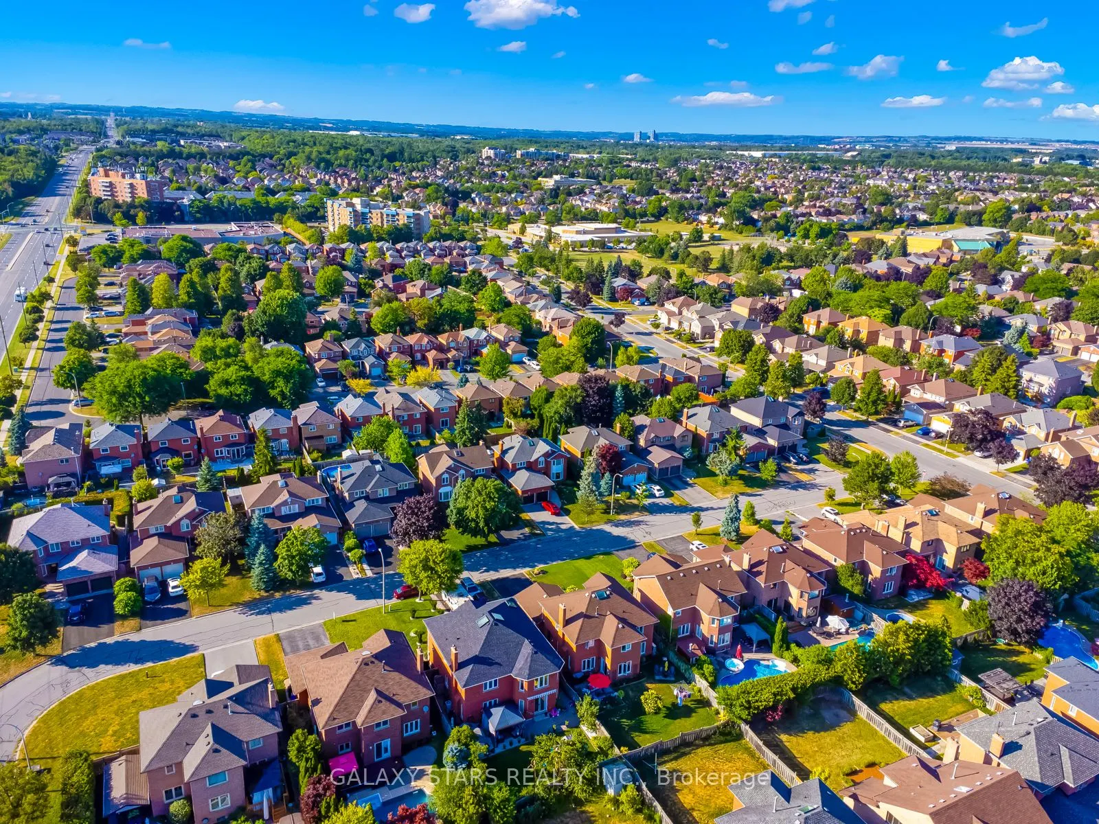 25 Fieldnest Crescent