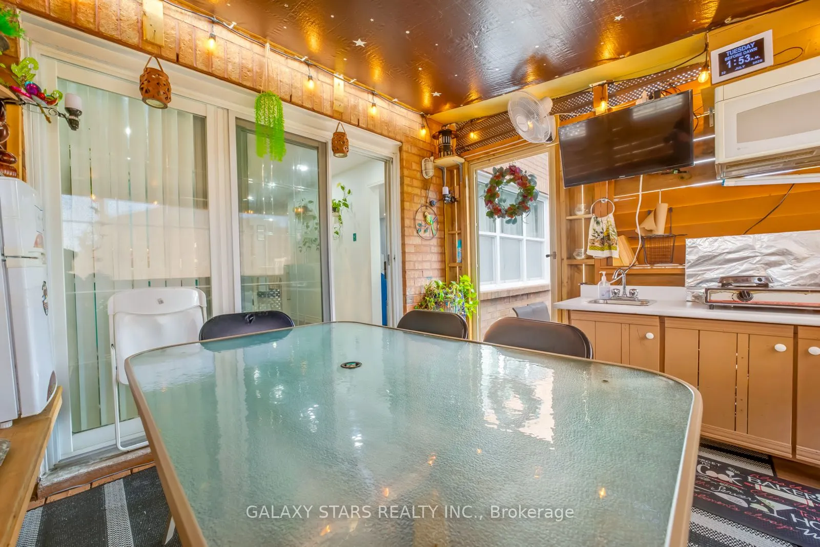 25 Fieldnest Crescent