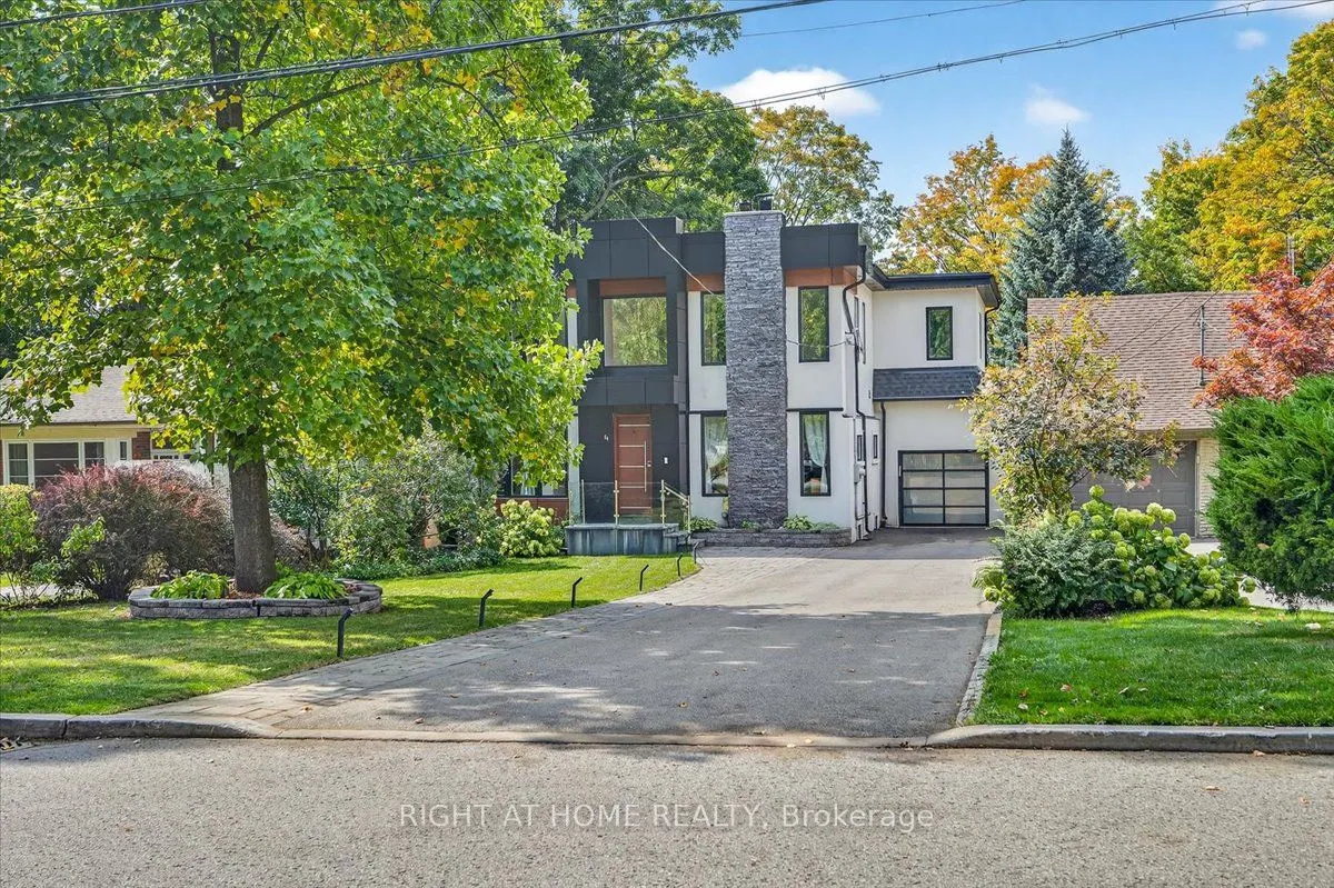 64 Larwood Boulevard