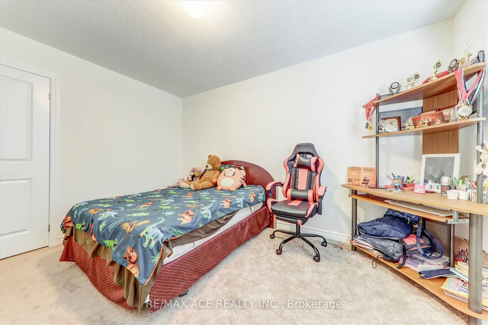 1152 Skyridge Boulevard