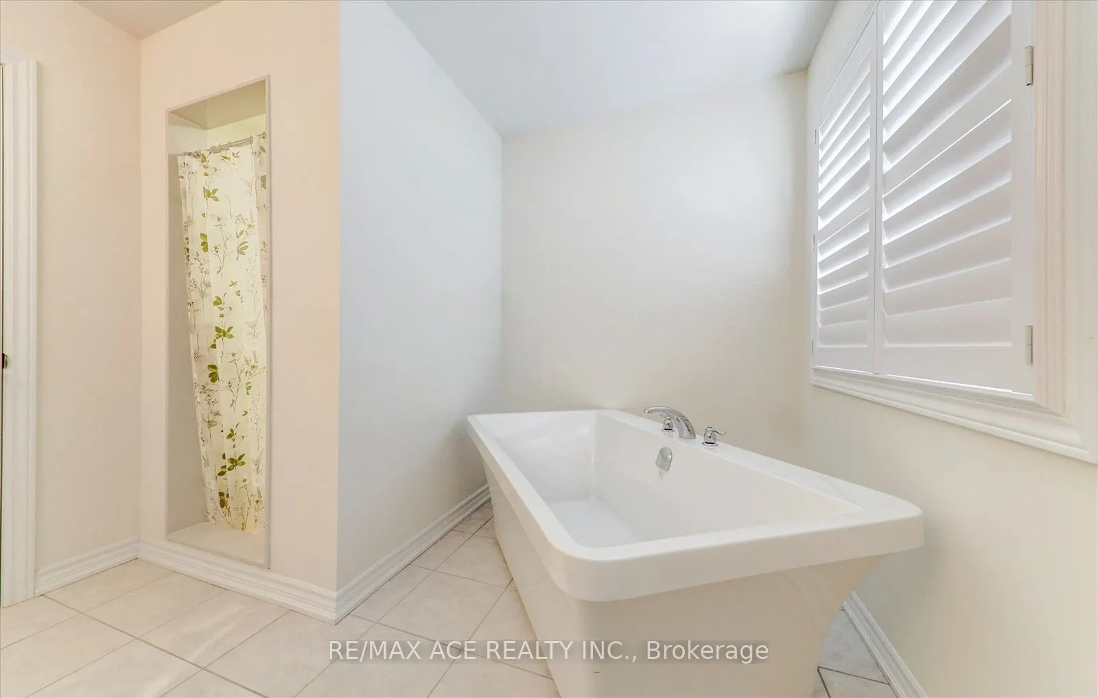 1152 Skyridge Boulevard