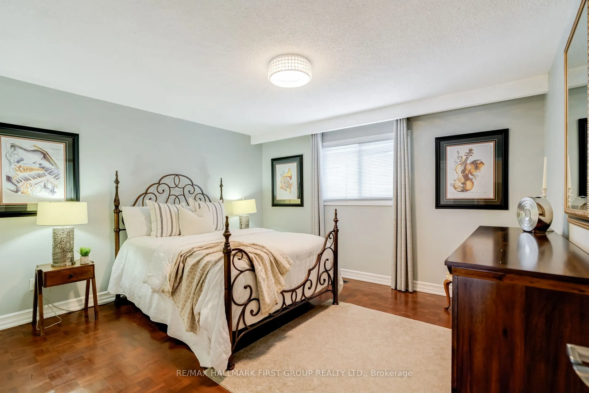 520 Mcleod Crescent