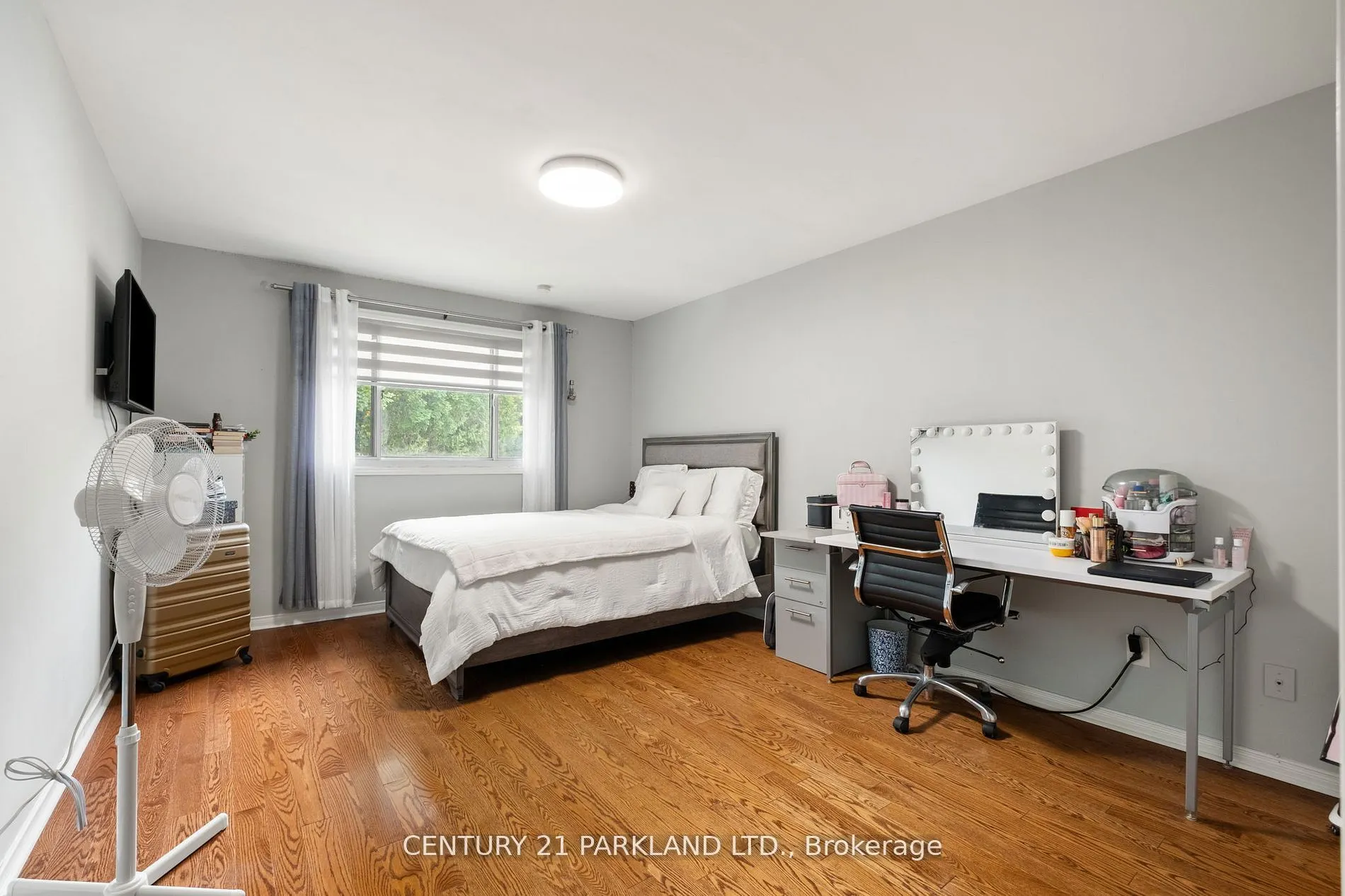 87 Bonacres Avenue