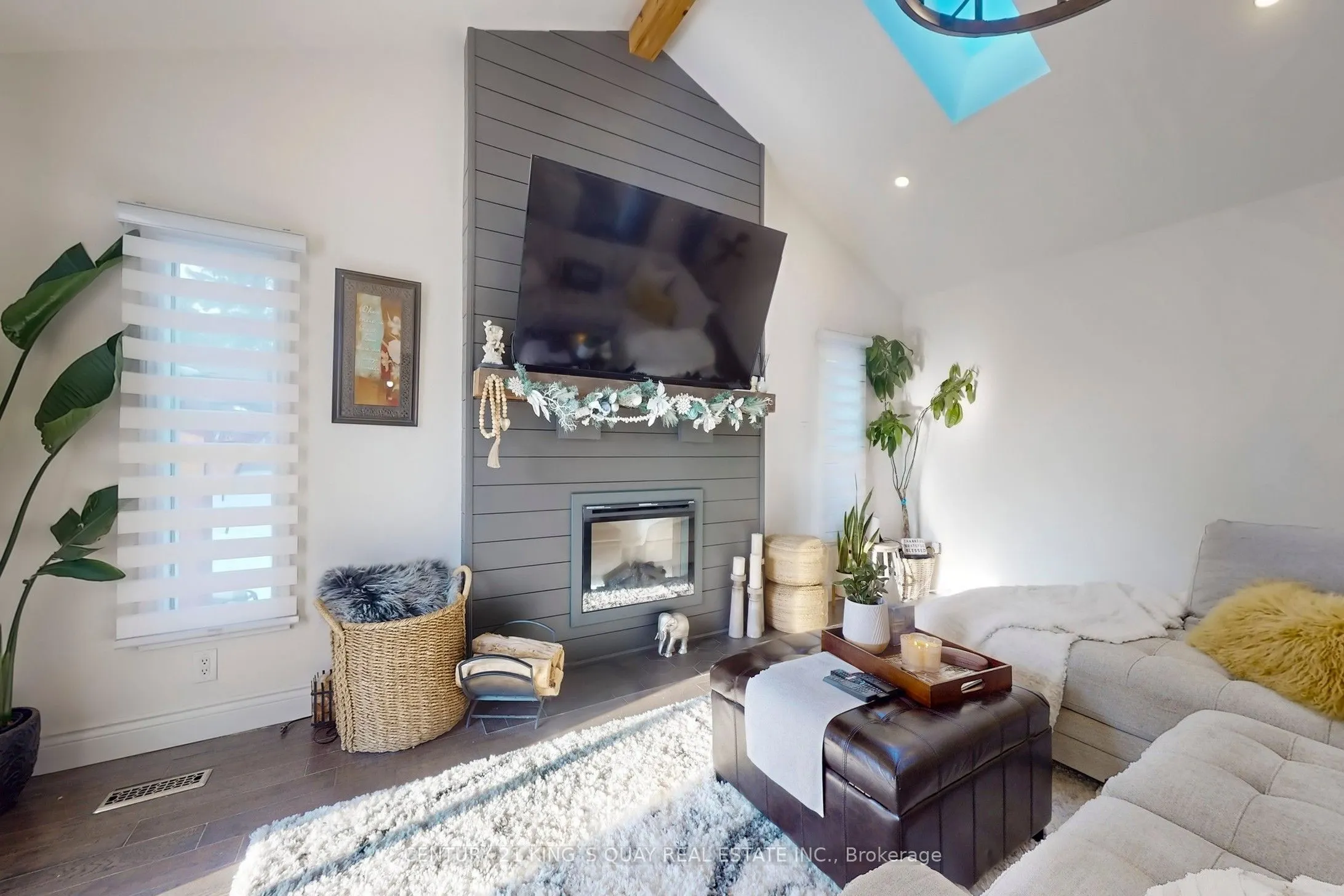 618 Sunset Boulevard