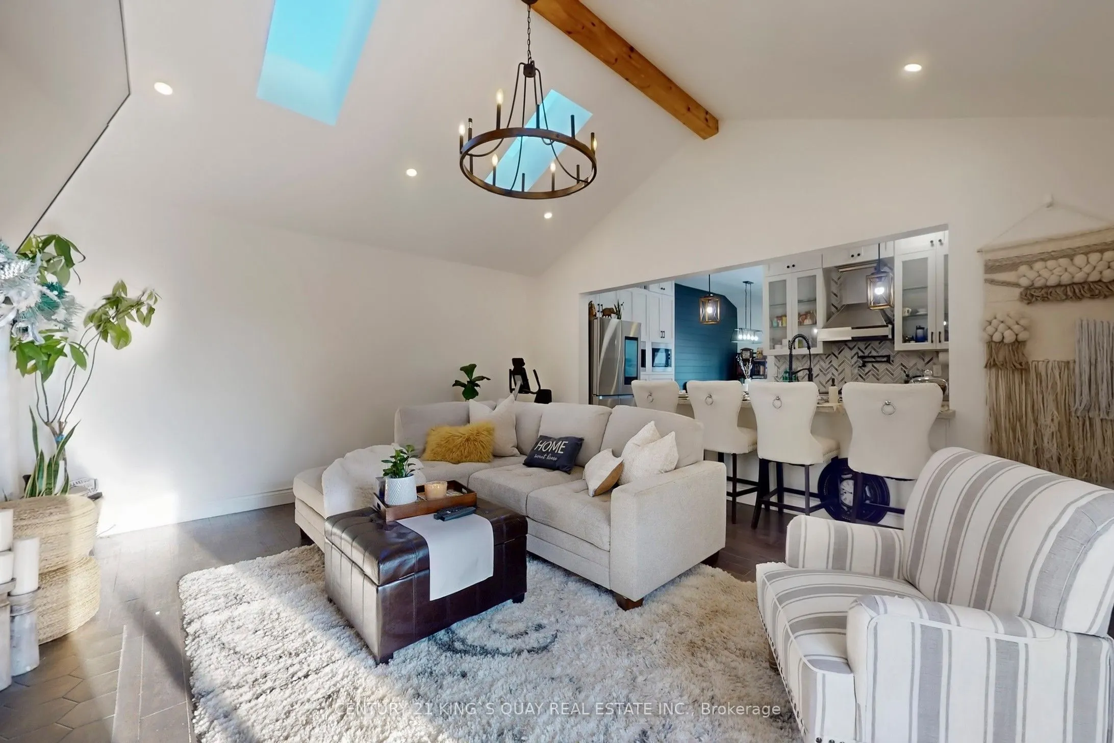 618 Sunset Boulevard