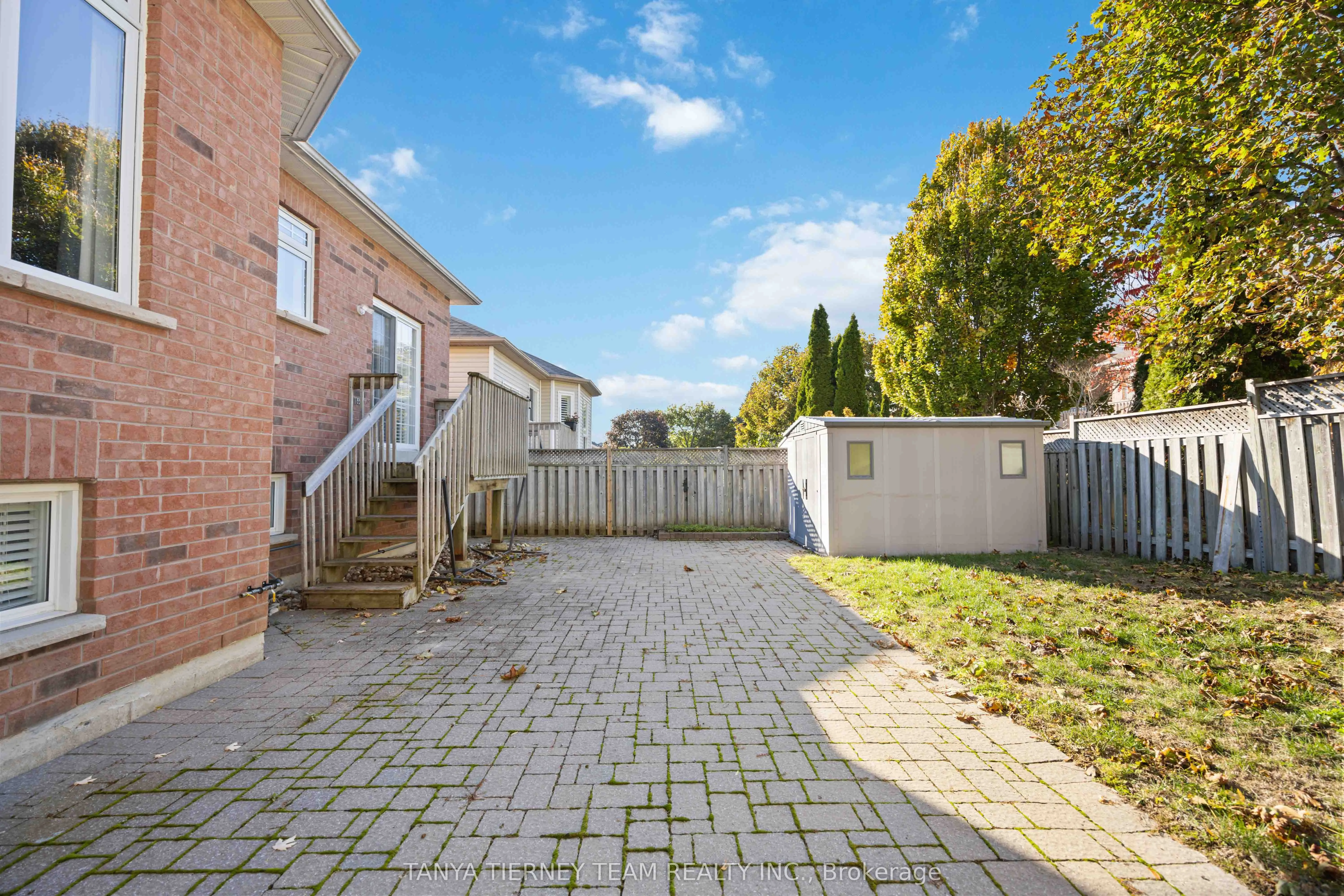 16 Cody Avenue