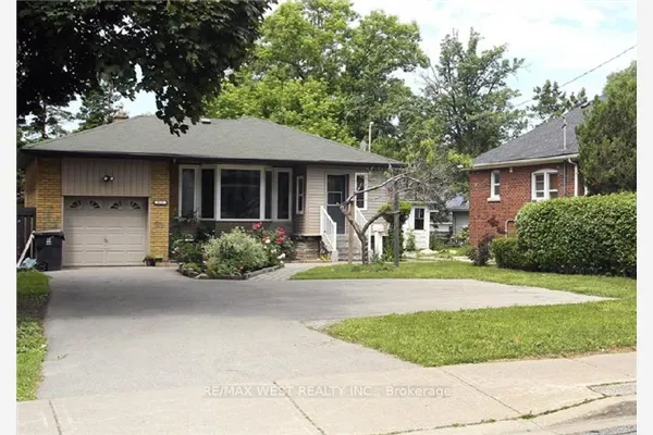 812 Kennedy Road