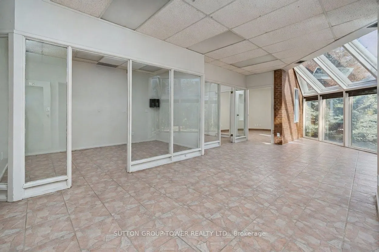 6 Collinsgrove Road