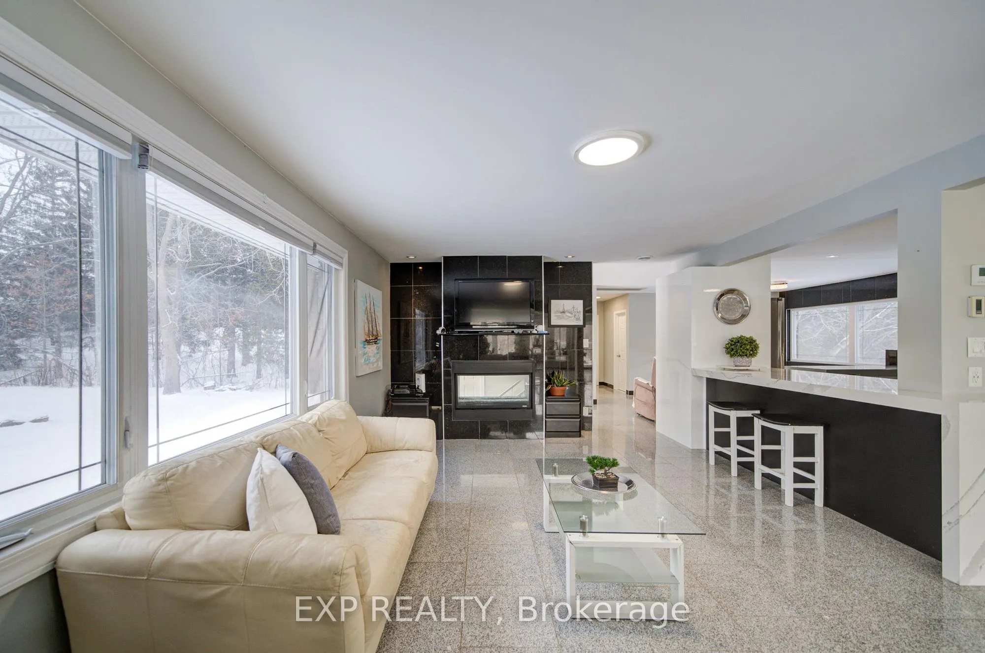 3505 Cochrane Street