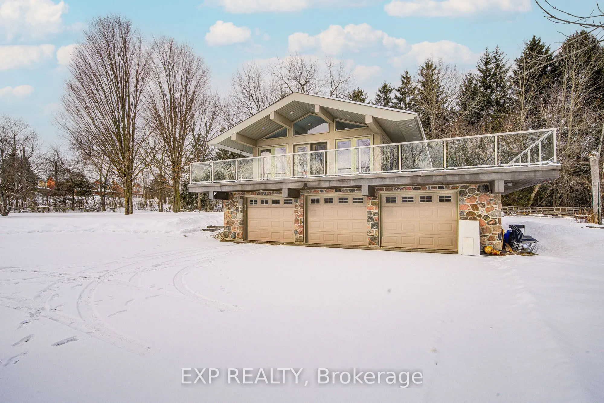 3505 Cochrane Street