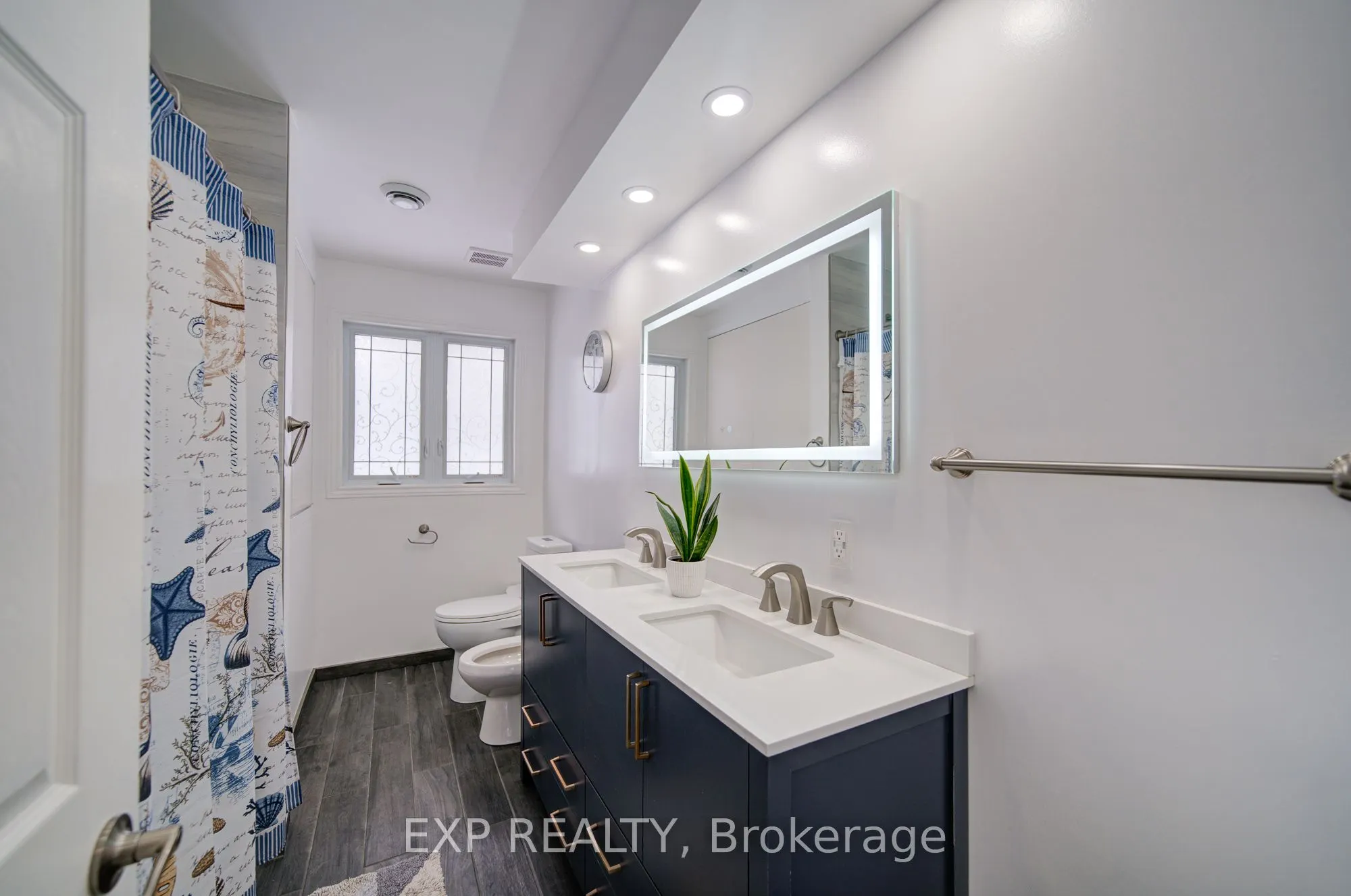 3505 Cochrane Street