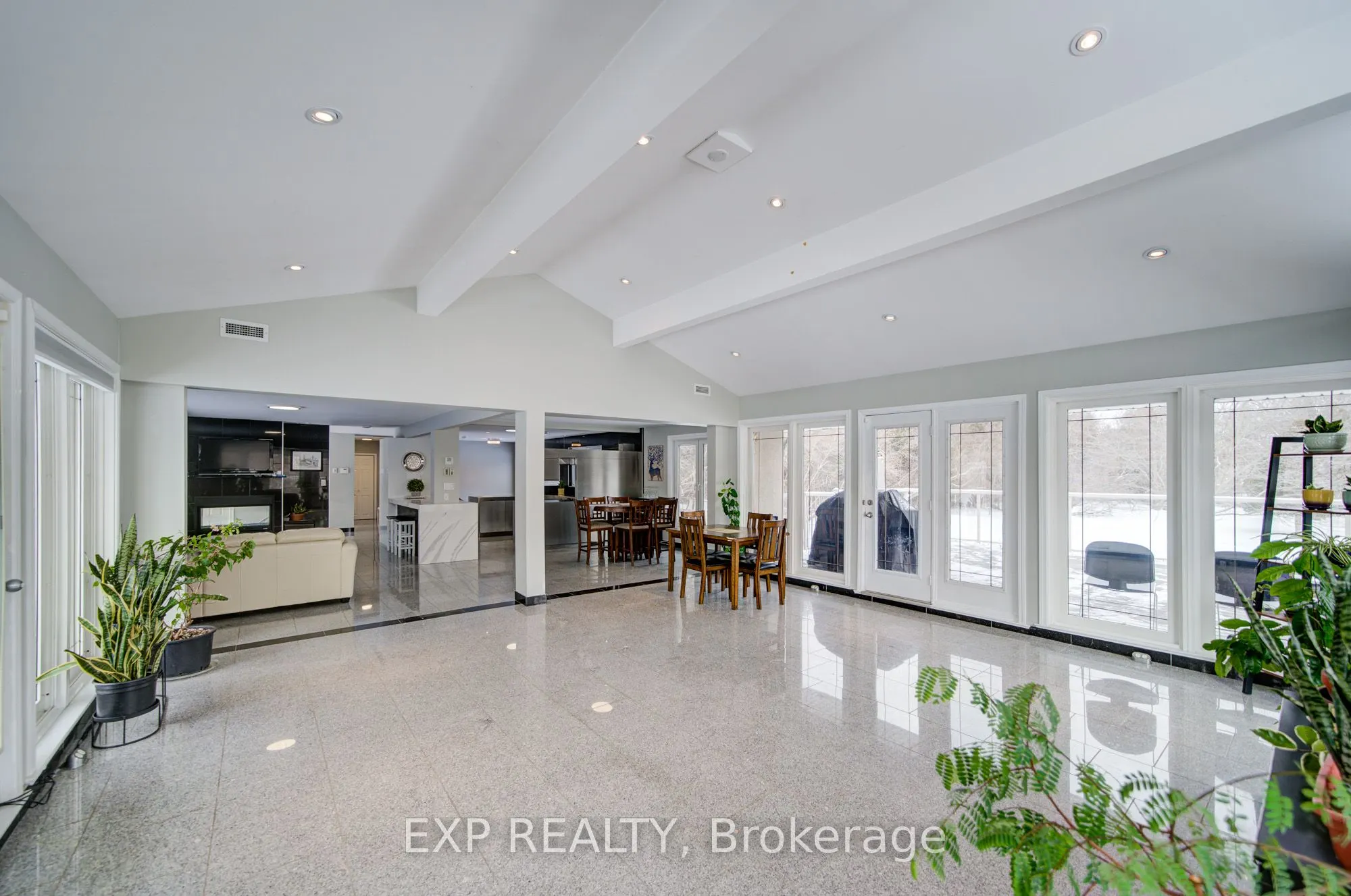 3505 Cochrane Street